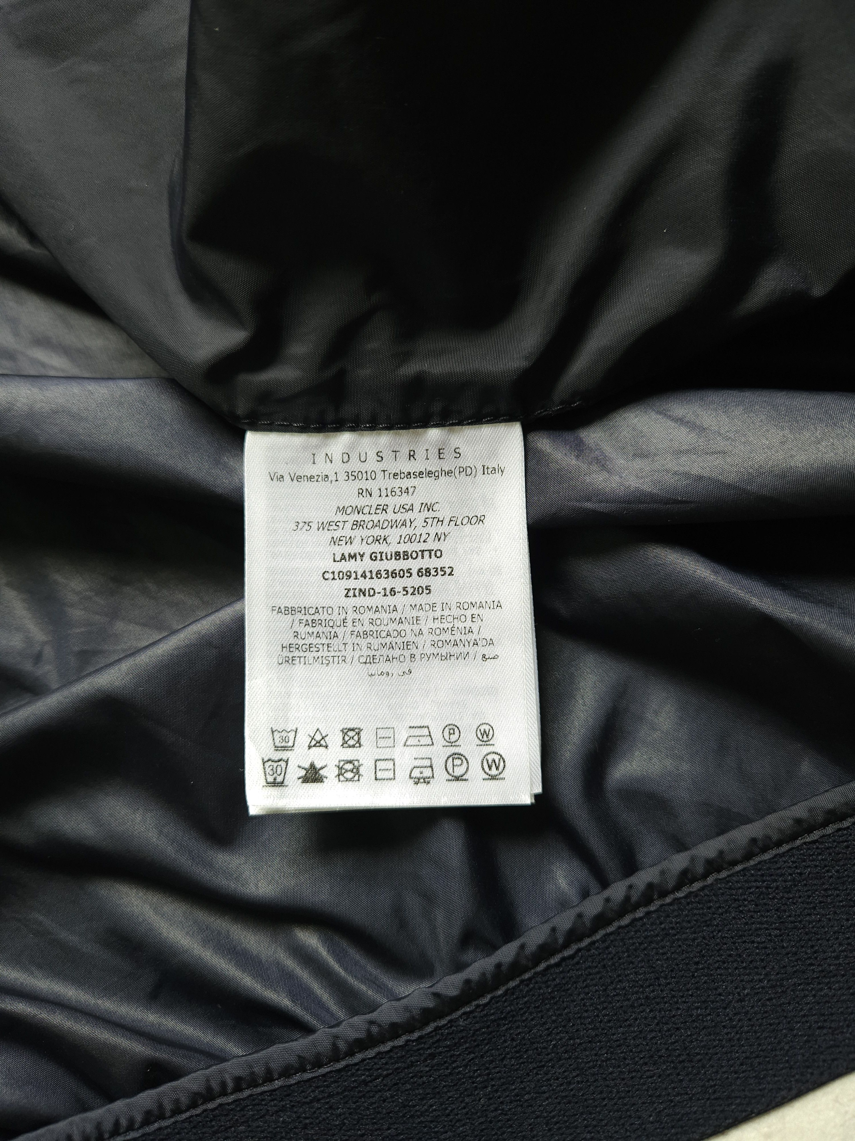 Moncler Moncler Lamy Giubbotto light bomber windbreaker jacket Size US XL / EU 56 / 4 - 18 Thumbnail