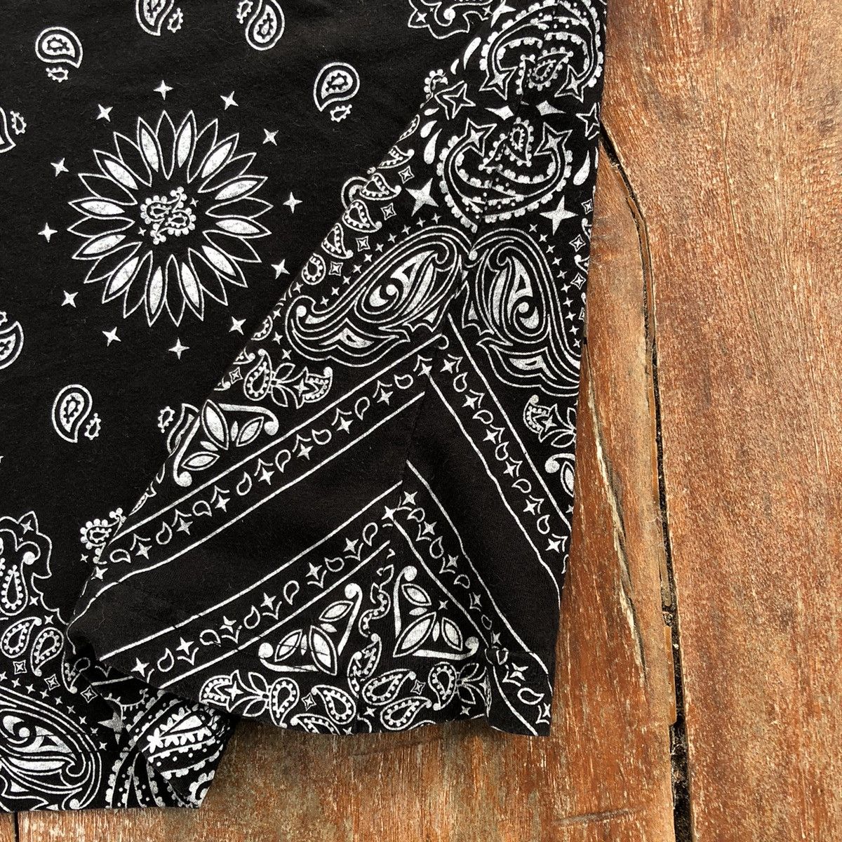 Japanese Brand H&M Paisley Kapital Design T-shirt Size US M / EU 48-50 / 2 - 11 Thumbnail