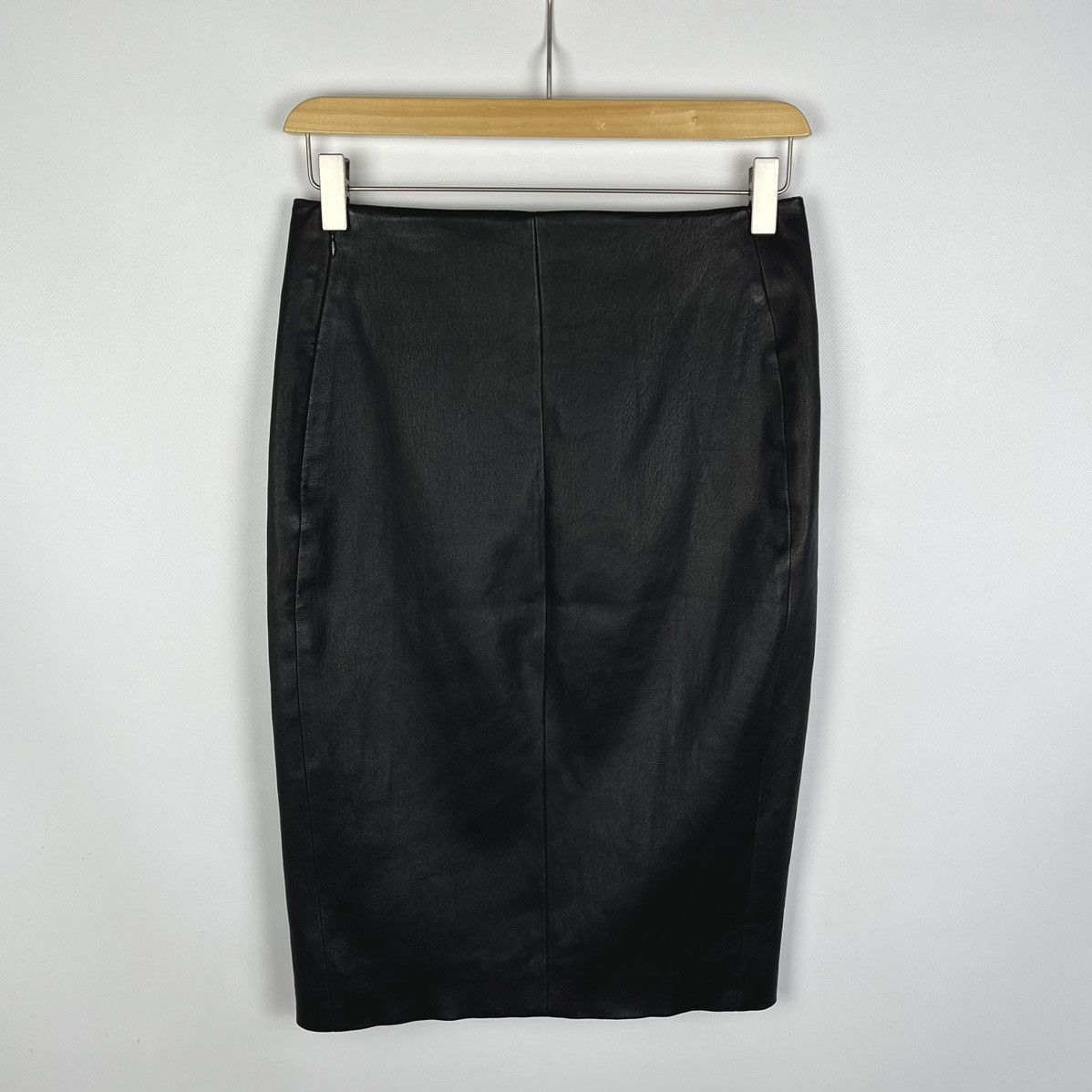 Diane von Furstenberg Ladies Diane Von Fustenberg Avant-Garde Leather Midi Skirt Size 30" / US 8 / IT 44 - 11 Thumbnail