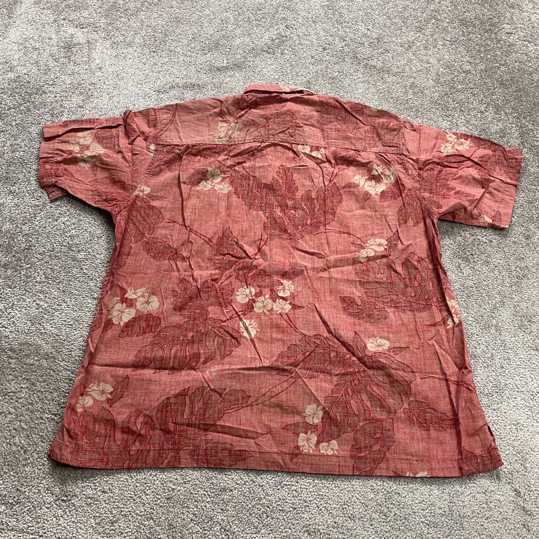 Izod VINTAGE Izod Shirt Mens Large Red Floral Short Sleeve Button-Down Cotton Hawaiian Tropical 50in Chest Mens Size US L / EU 52-54 / 3 - 2 Thumbnail