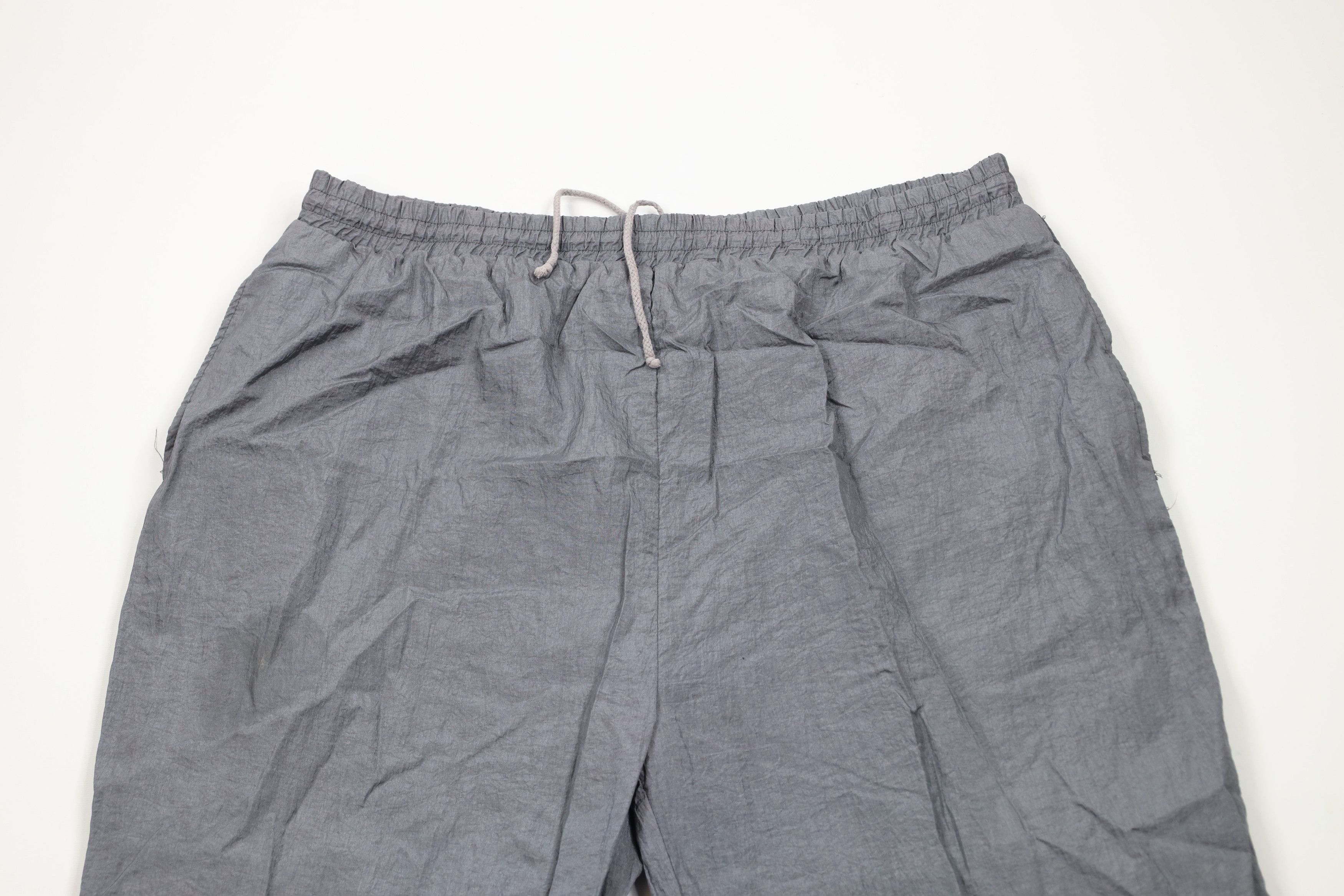 Vintage Vintage 90s Streetwear Lined Windbreaker Jogger Pants Silver Size US 38 / EU 54 - 2 Thumbnail