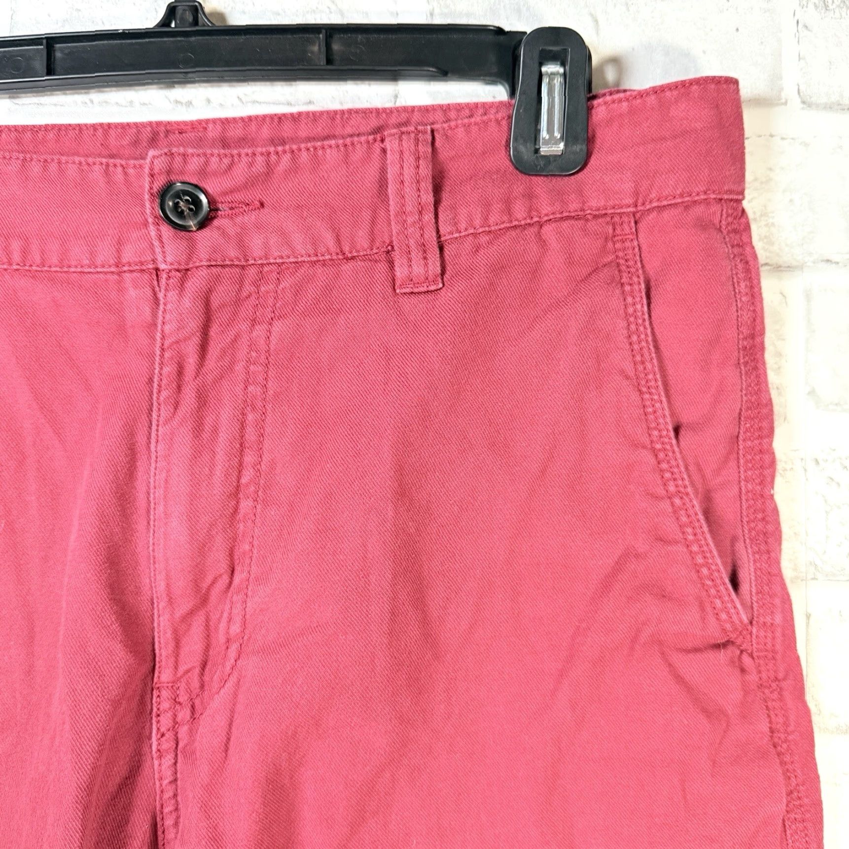 John Varvatos John Varvatos Shorts Mens Size 30 Maroon Red 100% Cotton Casual USA Size US 30 / EU 46 - 2 Thumbnail