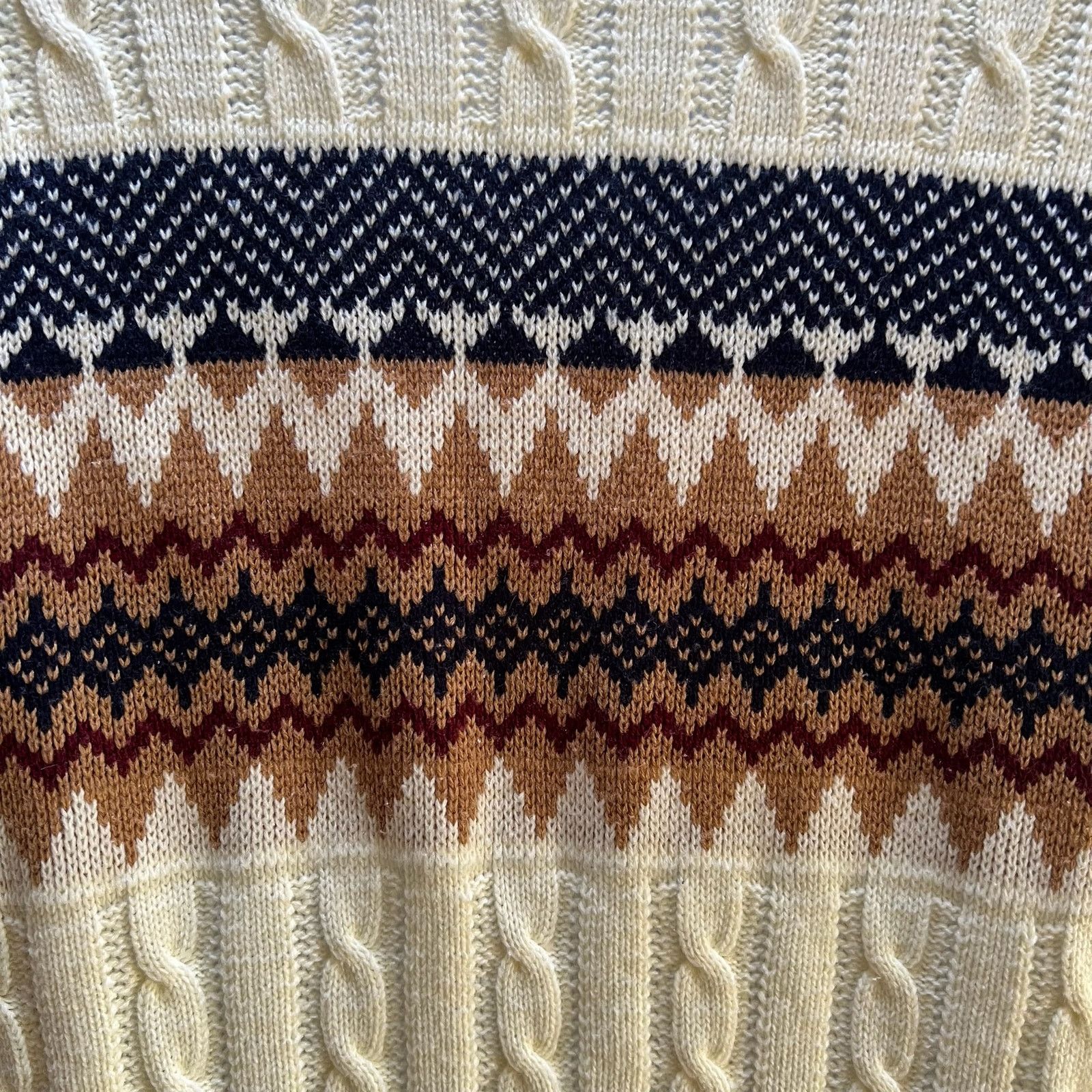 Vintage Vintage 90s Fair Isle Sweater XLT | Cable Knit Retro Grandpa Size US XL / EU 56 / 4 - 4 Thumbnail