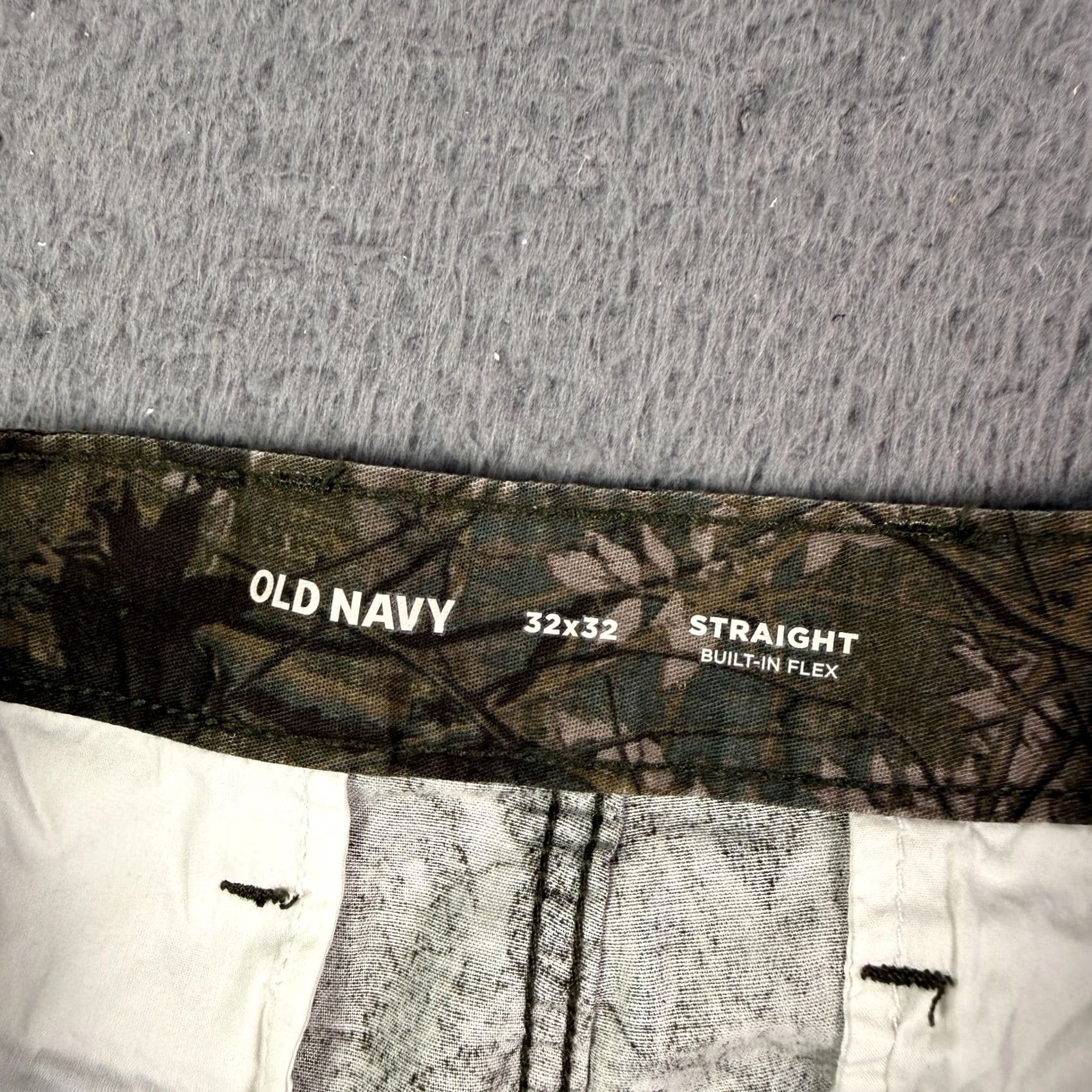 Old Navy VINTAGE Old Navy Tree Camo Cargo Pants Mens 32x32 Green Straight Built-In Flex Utility Mens Size US 32 / EU 48 - 3 Thumbnail