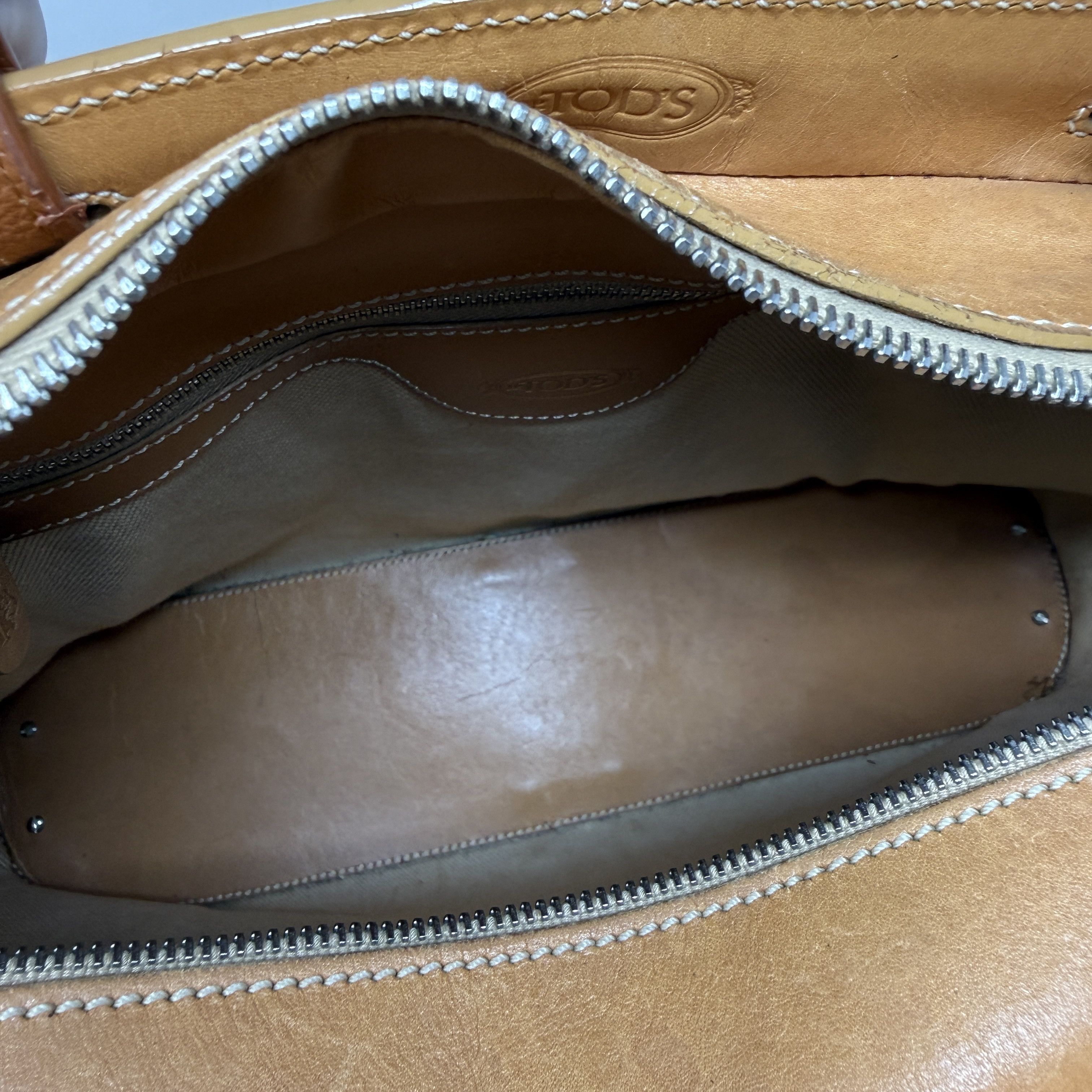 Tod's Tod's Genuine Leather Studded Embellished Size ONE SIZE - 10 Thumbnail
