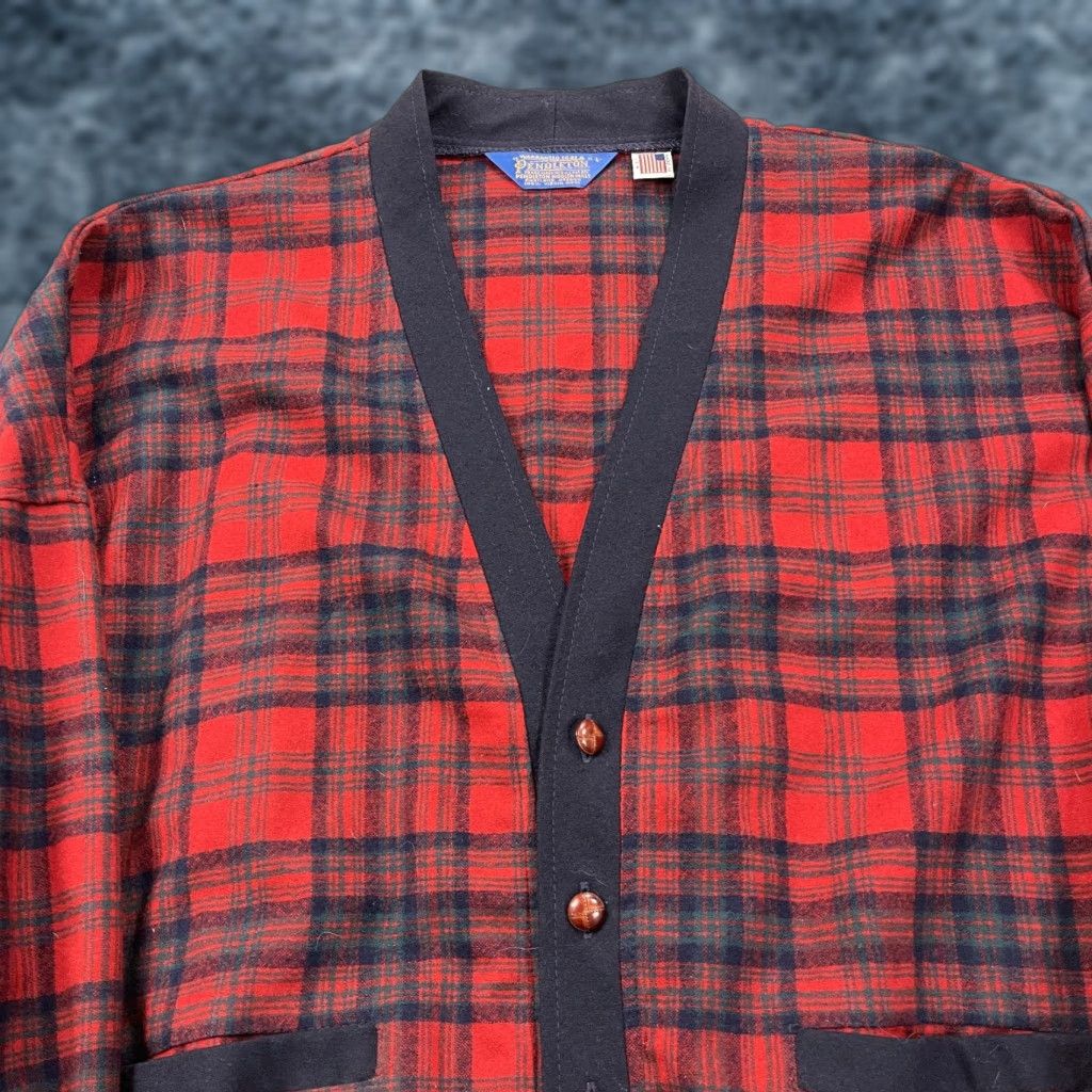 VINTAGE Pendleton Sweater Mens Large Red Plaid 100% Wool Grandpa Cardigan USA