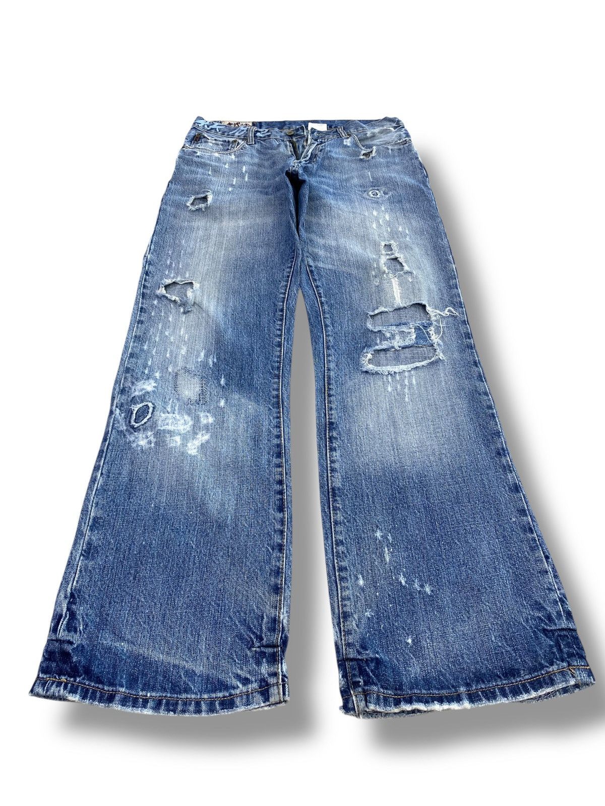 Abercrombie & Fitch Abercrombie & Fitch Faded Blue Wash Style Distressed Jeans Size US 34 / EU 50 - 1 Thumbnail