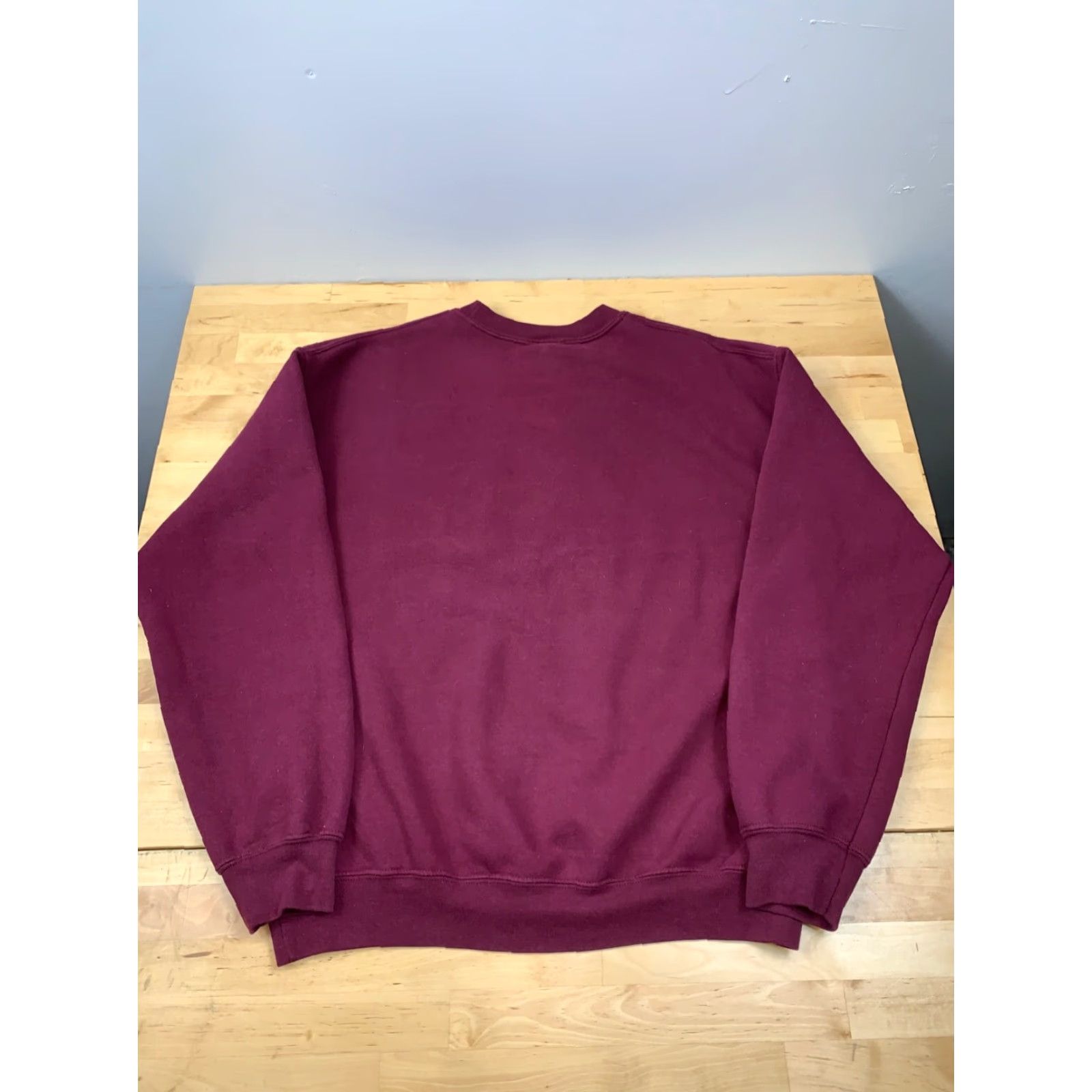 Obey OBEY Sweater Men Crew Neck Long Sleeve Red M Pullover Casual Big Logo Cheetah Print Vintage No Size US M / EU 48-50 / 2 - 3 Thumbnail