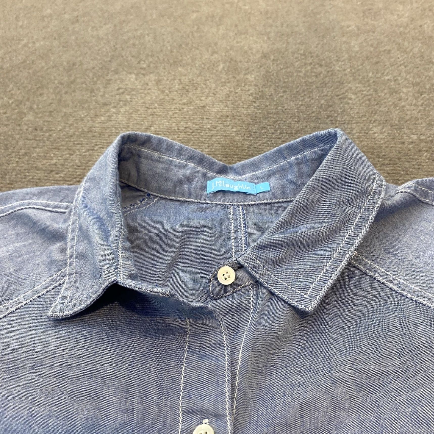 J.McLaughlin J.McLaughlin Shirt Womens Large Blue Chambray Button-Down Long Sleeve Raglan Size L / US 10 / IT 46 - 2 Thumbnail