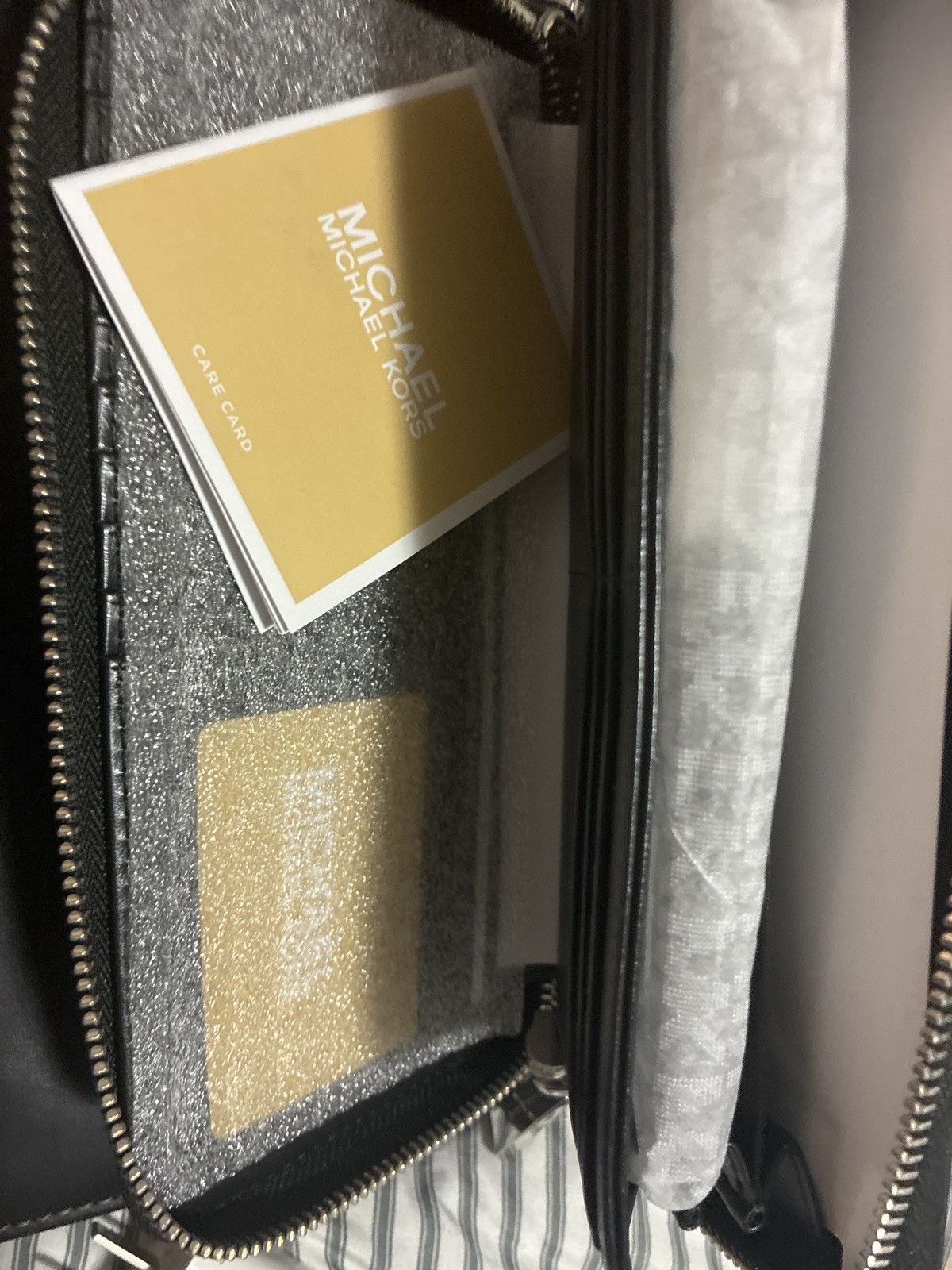 Michael Kors Jet Set Travel Large Leather Continental Wallet in black, Size ONE SIZE - 3 Thumbnail