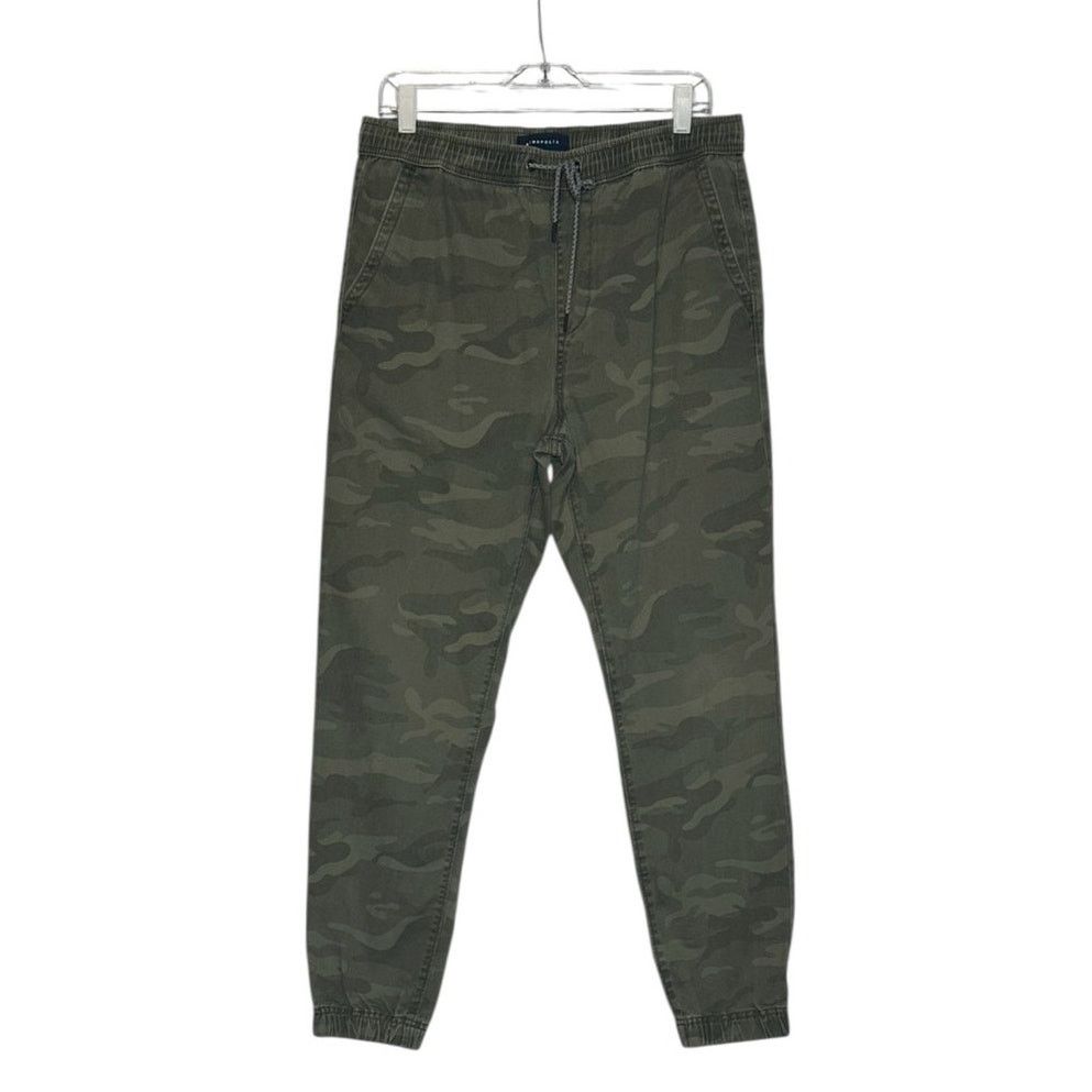 Aeropostale Aeropostale camo pull on jogger pants size Medium Size US 34 / EU 50 - 1 Thumbnail