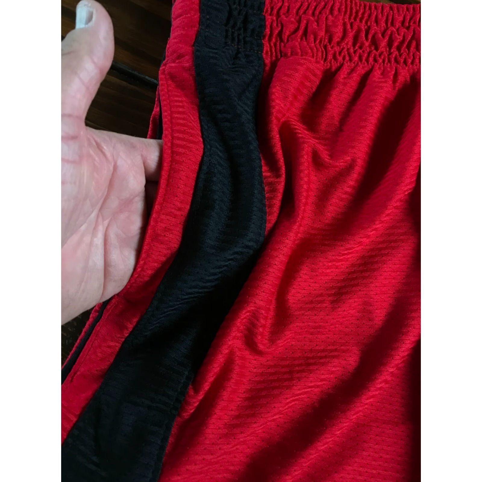 Vintage Energy Zone Shorts Men's L Black Red Activewear Basketball Jersey Pockets Size US L / EU 52-54 / 3 - 3 Thumbnail