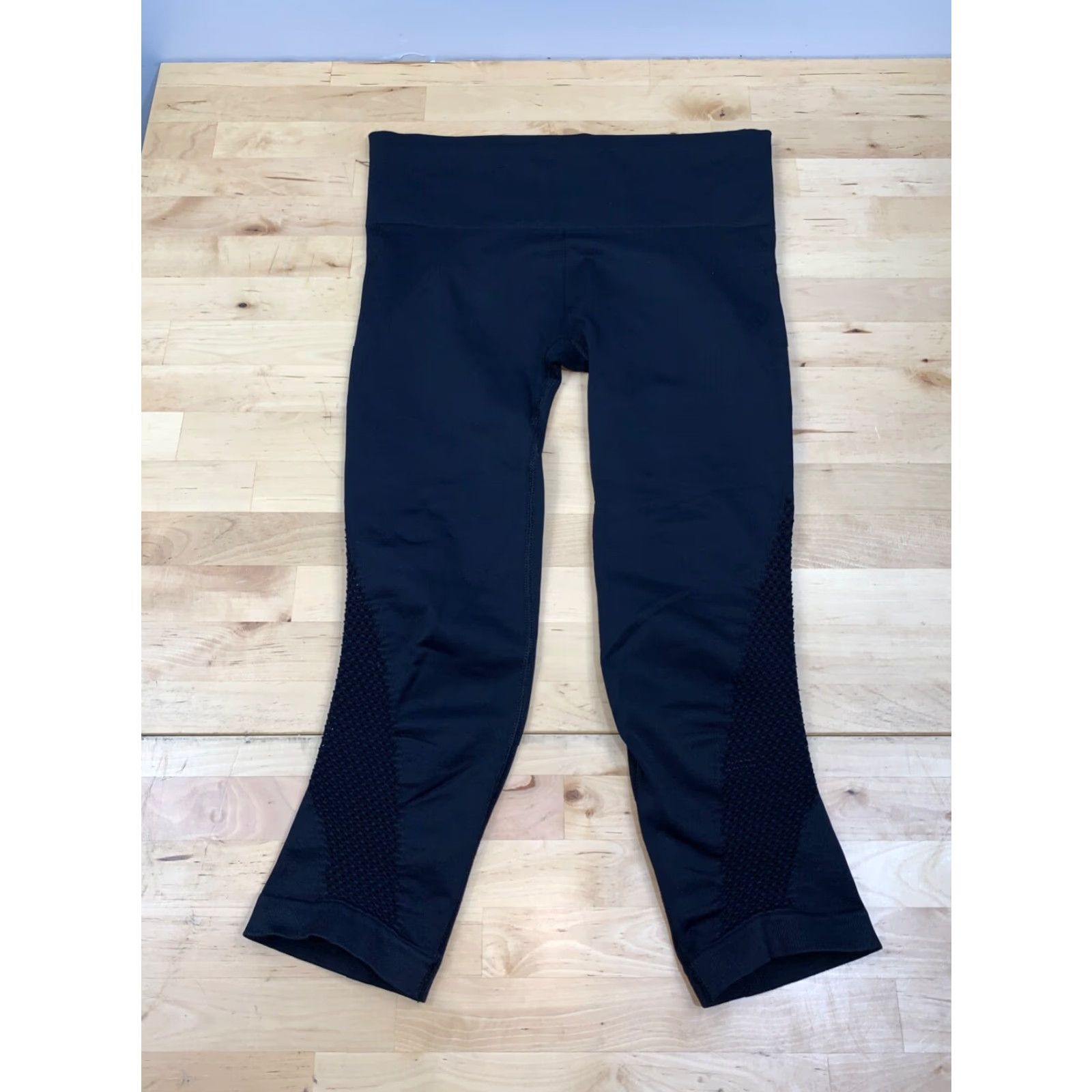 Athleta Athleta Leggings Women S Black Yoga Casual Activewear Size 28" / US 6 / IT 42 - 2 Thumbnail