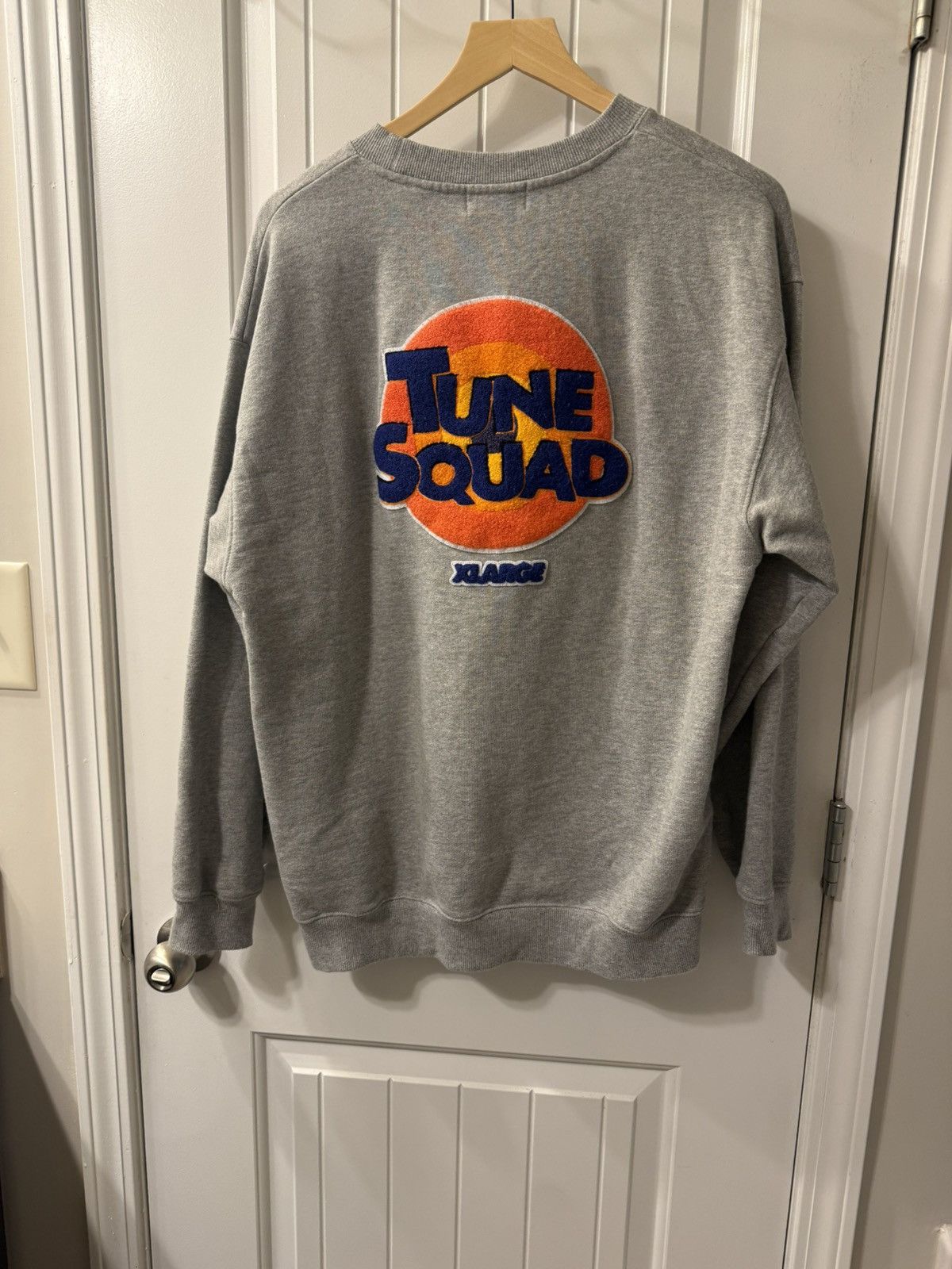 X-LARGE XLARGE x Looney Tunes crewneck Size US L / EU 52-54 / 3 - 2 Thumbnail