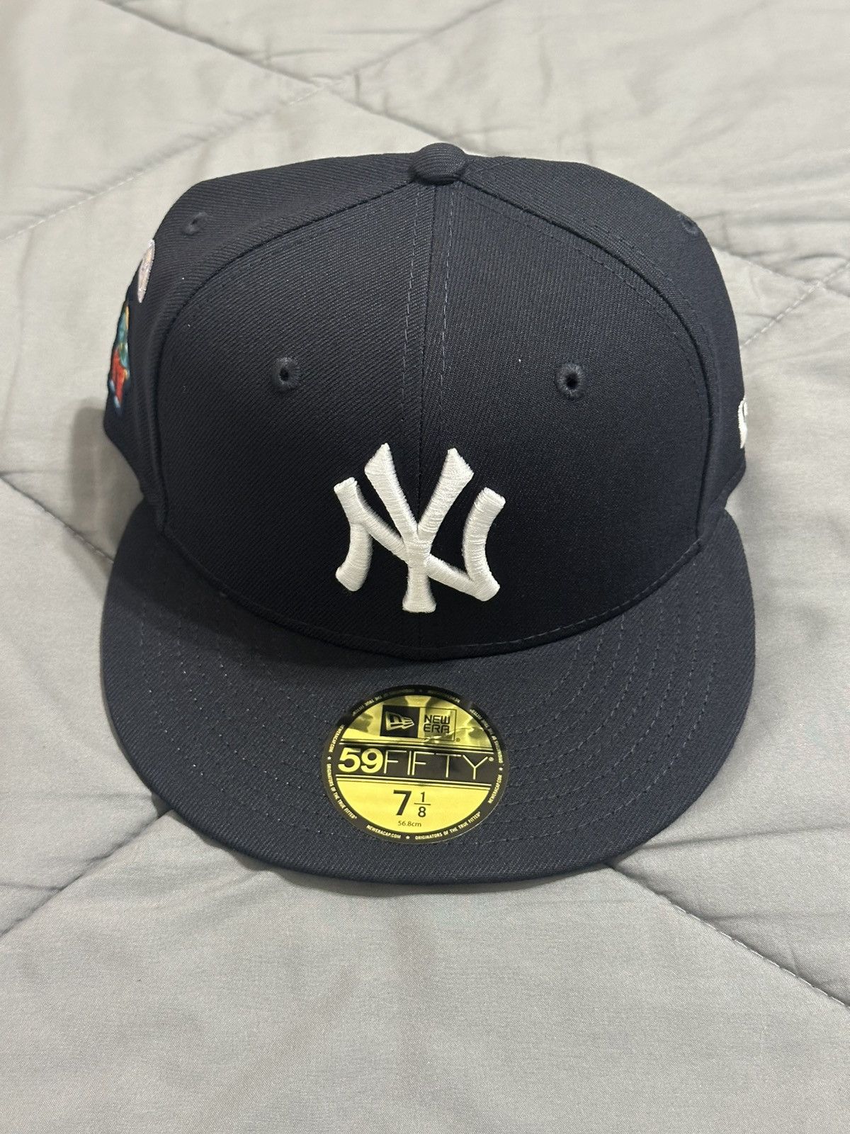 New York Yankees New York Yankees FRSH X Bad Bunny Navy 59FIFTY Size 7 1/8 Size ONE SIZE - 1 Thumbnail
