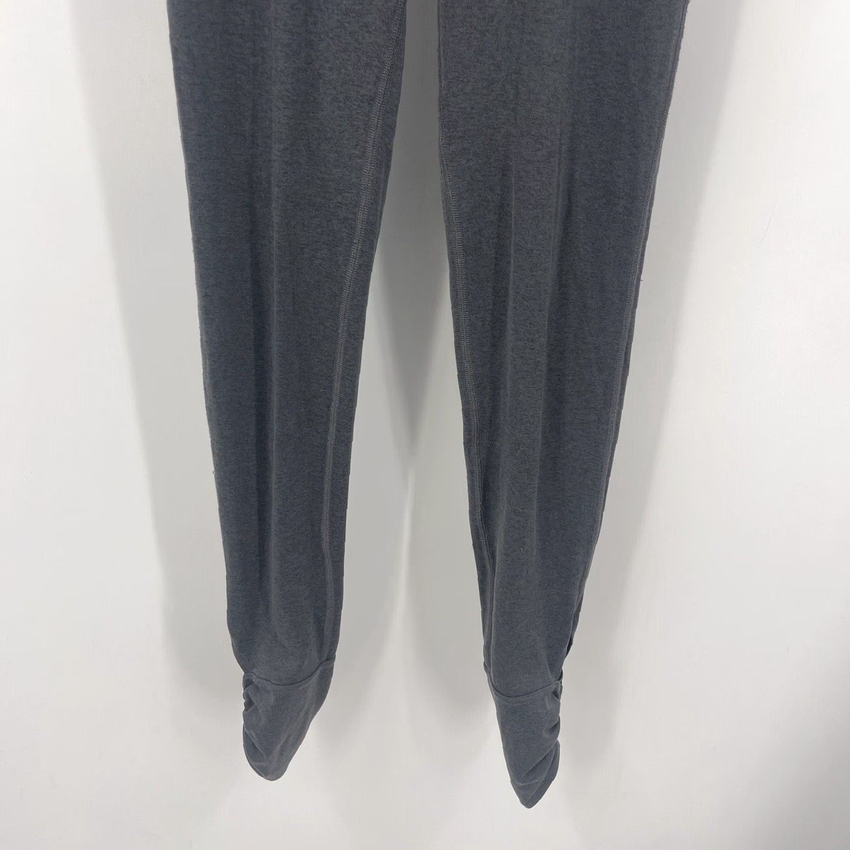 Beyond Yoga Beyond Yoga High Waist Athletic Leggings Women's S Full Length Ruched Hem Gray Activewear Yoga Size 28" / US 6 / IT 42 - 5 Thumbnail