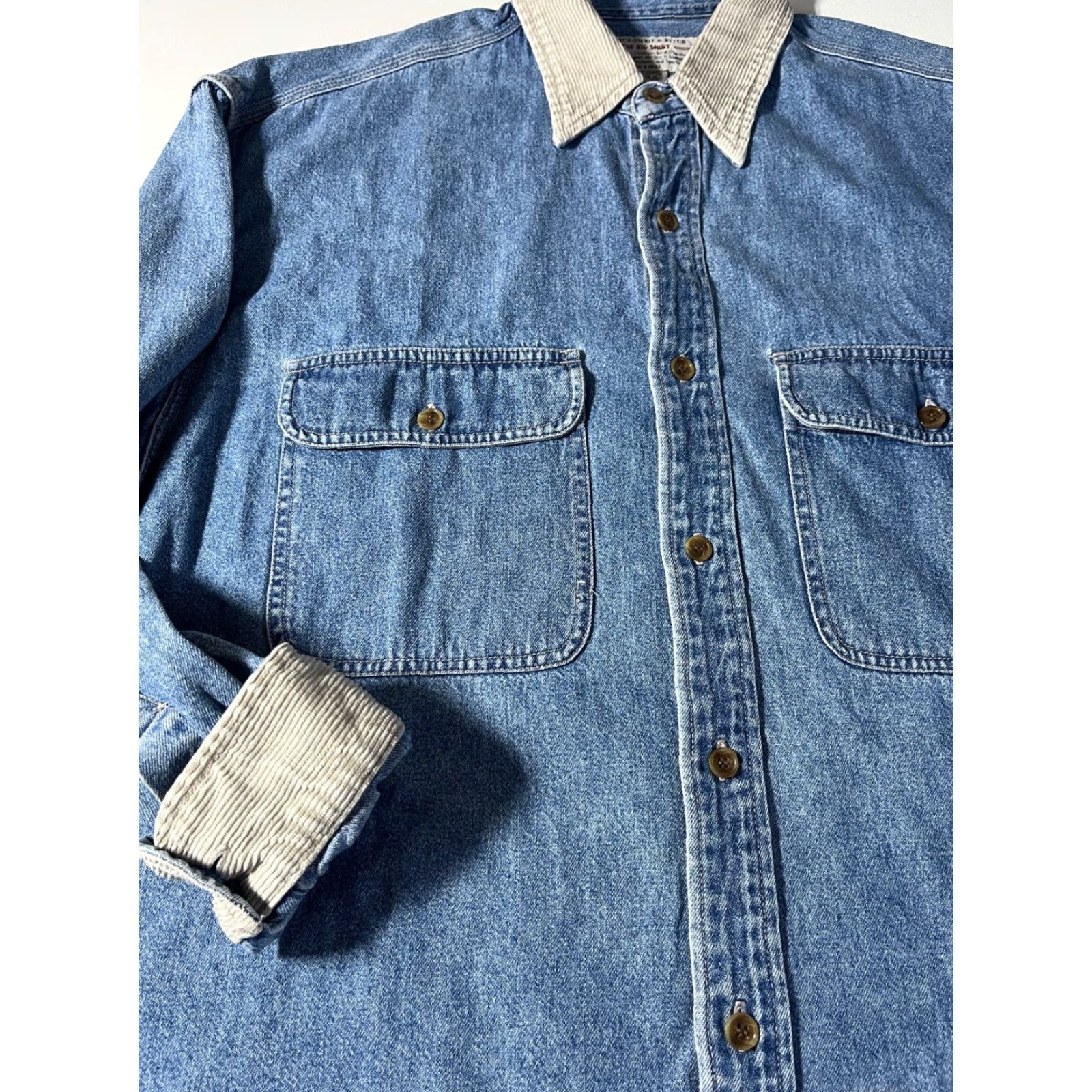 Abercrombie & Fitch VINTAGE Abercrombie & Fitch The Big Shirt Button-Up Denim Shirt Mens 90s Preppy Retro 100% Cotton Blue Size M with Pockets Size US M / EU 48-50 / 2 - 6 Thumbnail