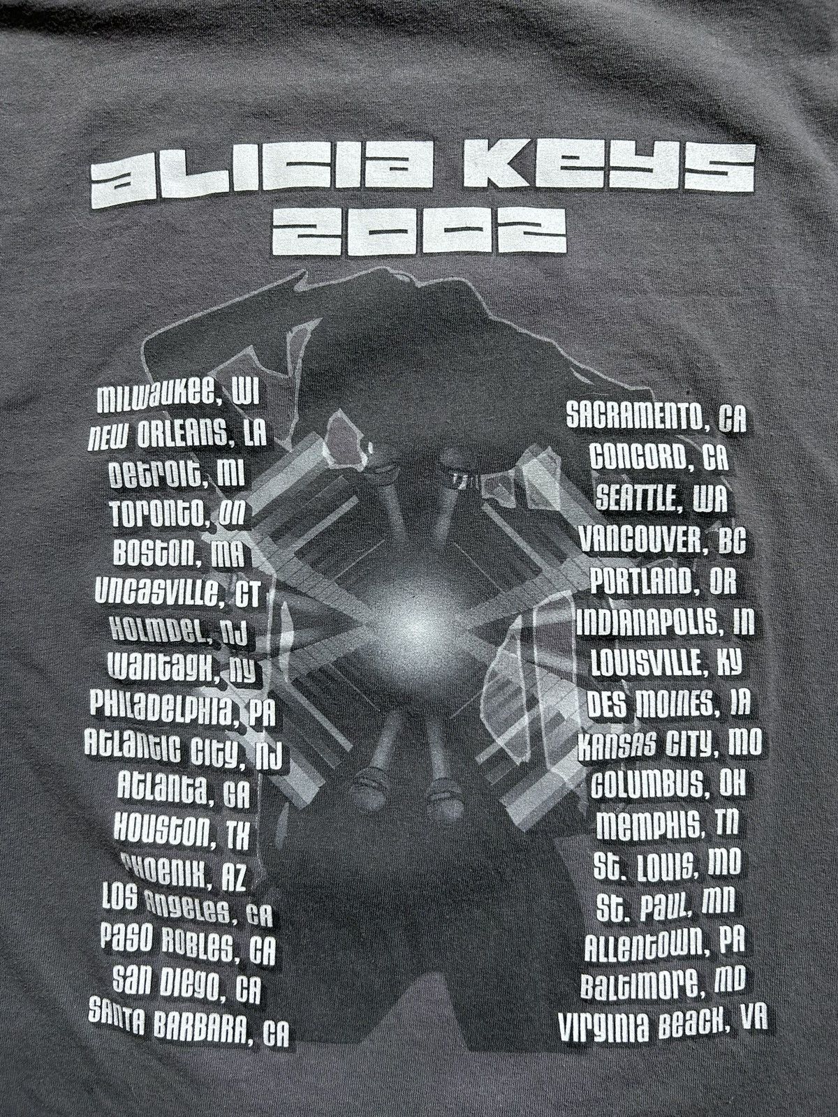 Band Tees Vintage Y2K Alicia Keys Tour Tee Dated 2002 Triple A USA Size US L / EU 52-54 / 3 - 6 Thumbnail