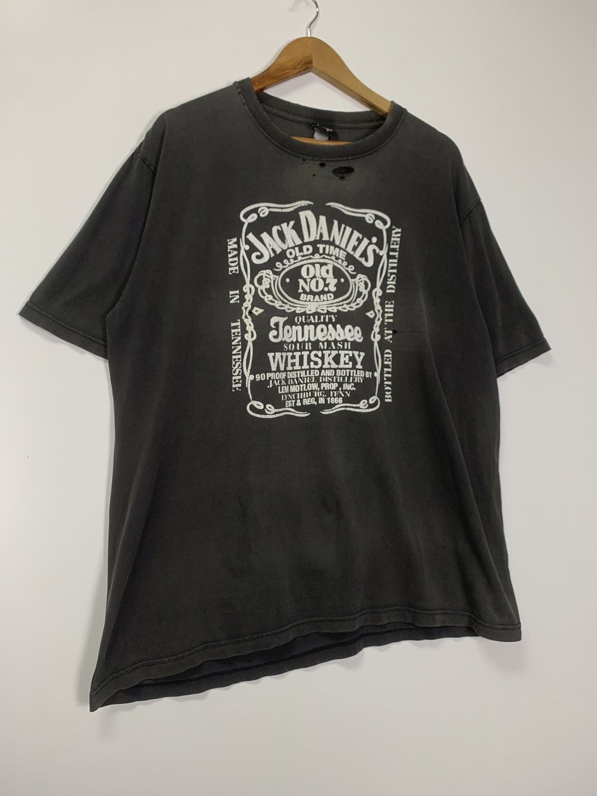 Vintage Vintage 90s Jack Deniels distress T-shirt Size US L / EU 52-54 / 3 - 4 Thumbnail