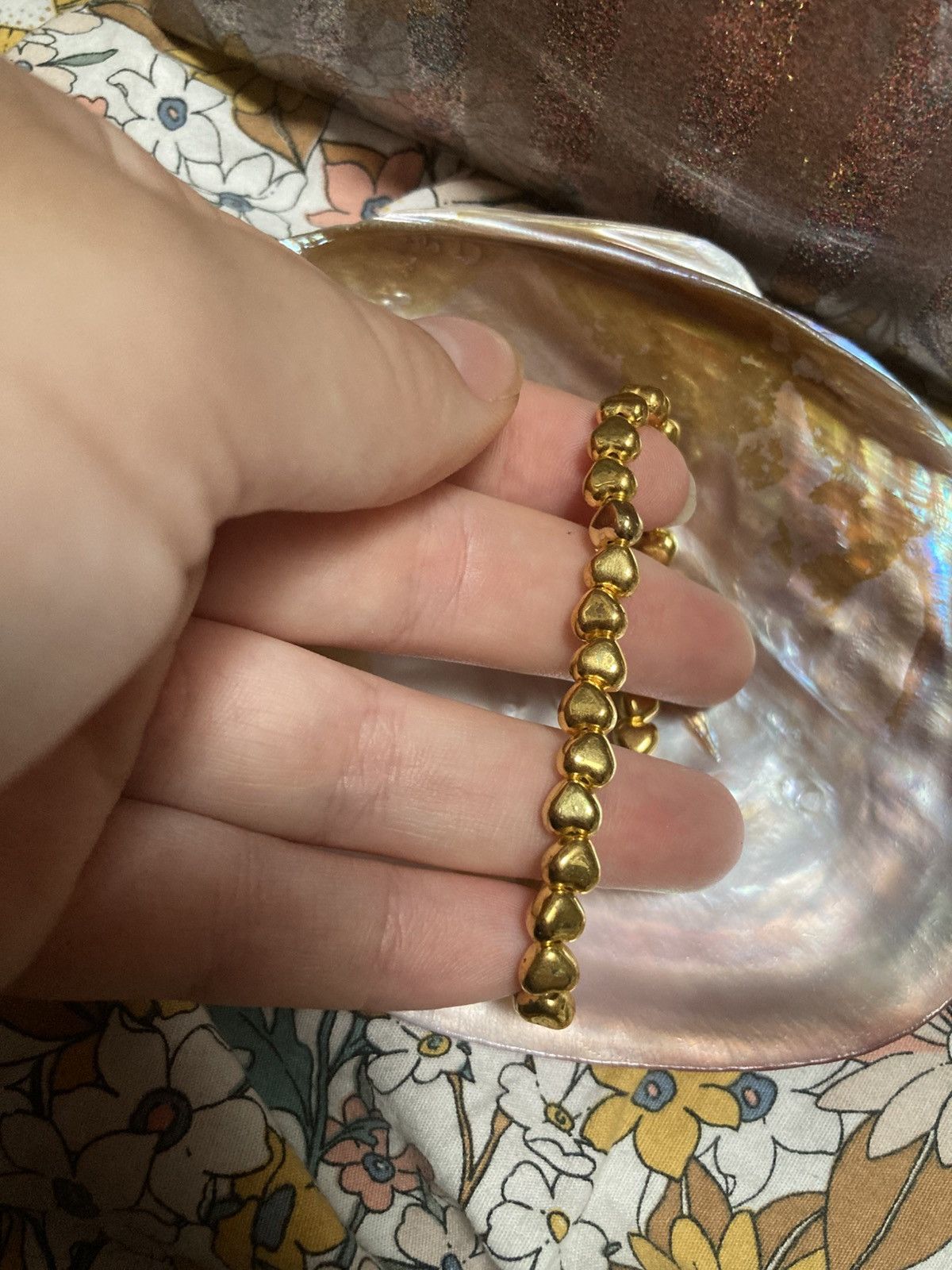 Other Gold coloured heart shaped beaded bracelet Size ONE SIZE - 2 Thumbnail