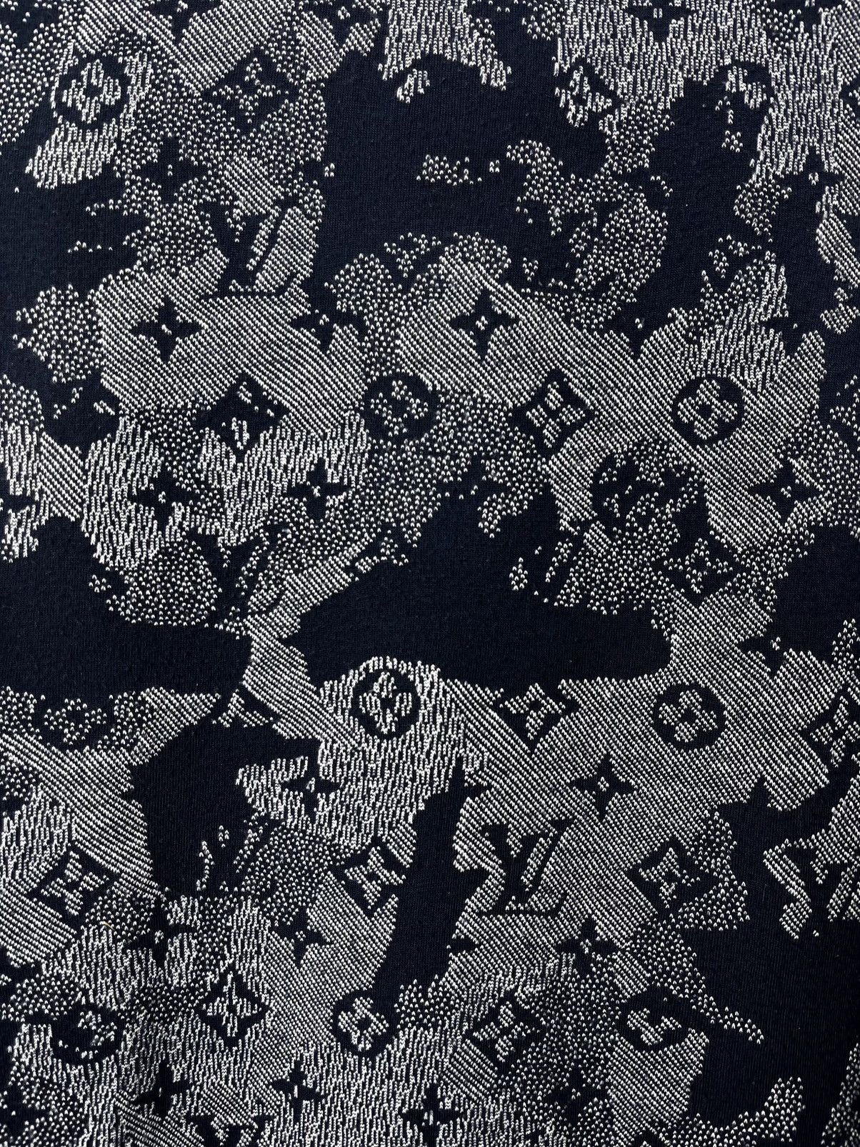 Hypebeast Hypebeast Louis Vuitton Style Heavy T Shirt Monogram Size US M / EU 48-50 / 2 - 2 Thumbnail