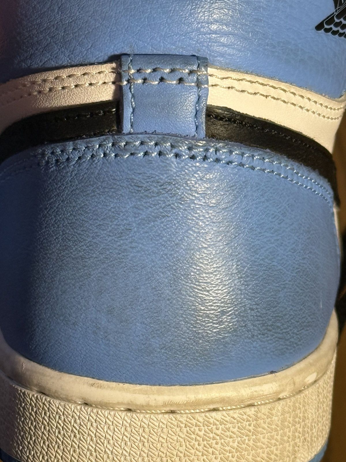 Jordan Brand Air Jordan 1 Retro High OG Unc Toe Size US 8 / EU 41 - 3 Thumbnail