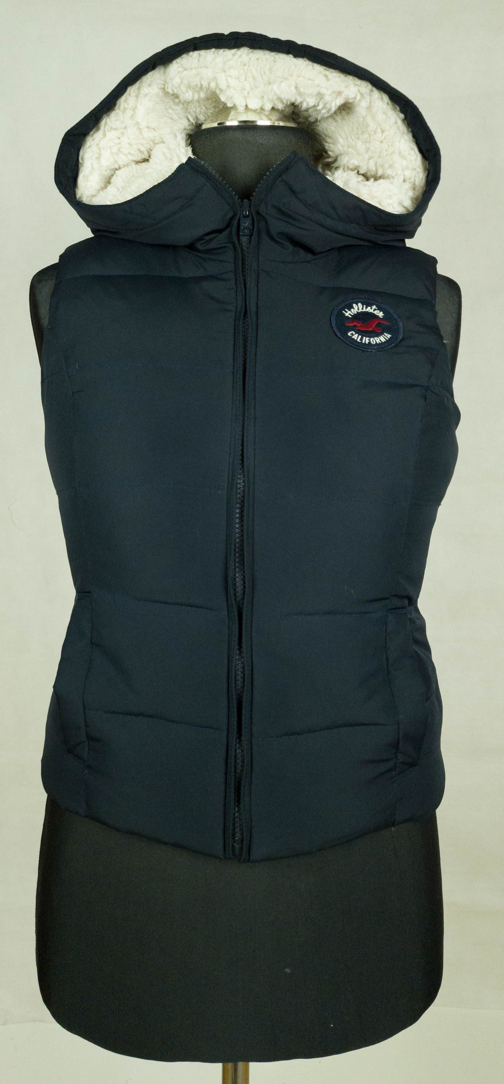 Hollister Hollister womens waistcoat zip fur lining size S-M vgc Size M / US 6-8 / IT 42-44 - 1 Thumbnail