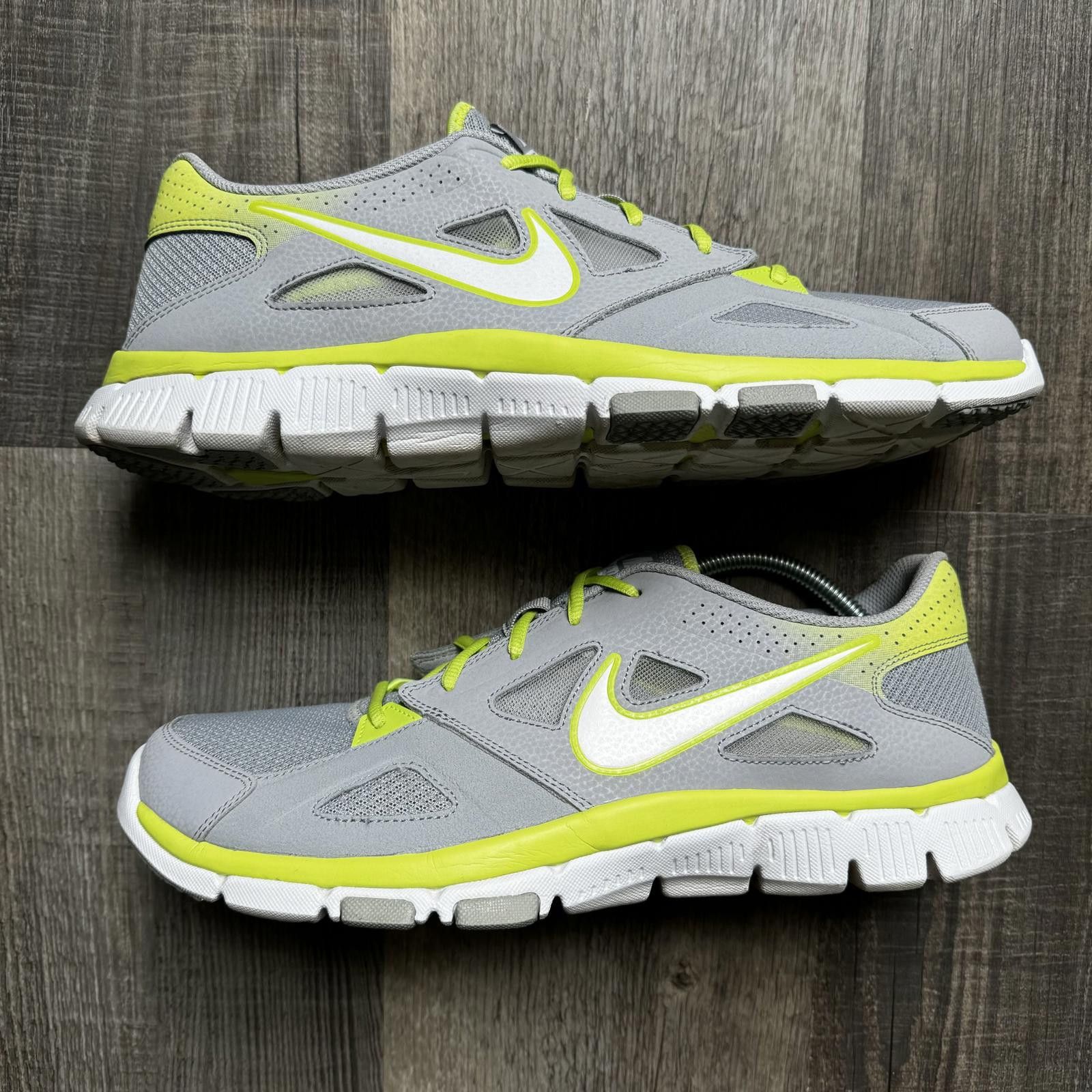 Nike NIKE • Flex Supreme TR 2 (12M) Size US 12 / EU 45 - 2 Thumbnail