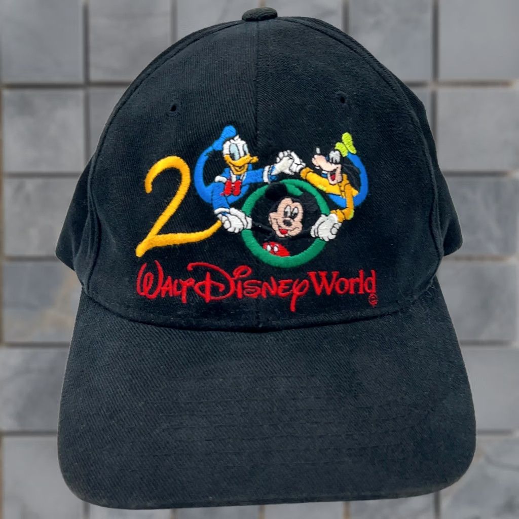 Disney VINTAGE Disney Strapback Hat Baseball Cap Adjustable Men Black 80s 90s Mickey Mouse Goofy Donald Duck y2k Size ONE SIZE - 1 Thumbnail
