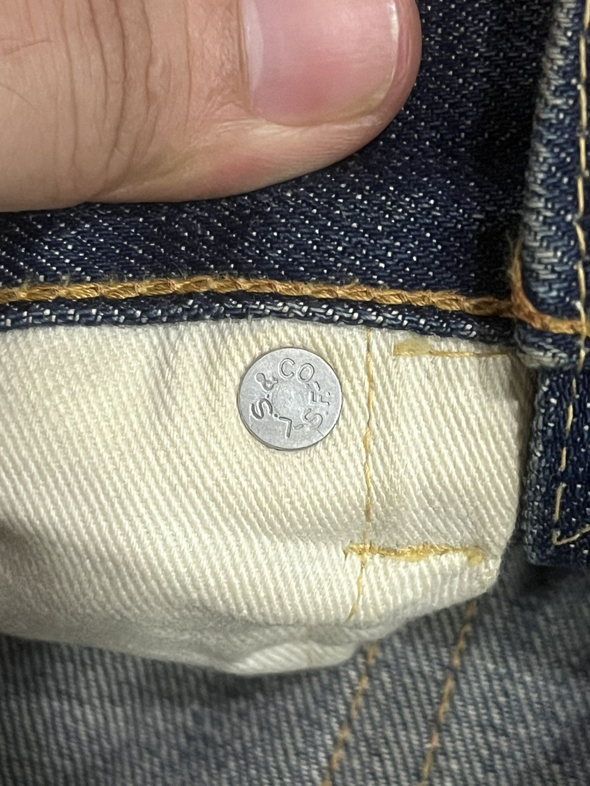 Levi's Vintage Clothing ⚡️Selvedge⚡️Vintage Levi’s 501 LVC Big E Blue Faded Wash Jeans Size US 32 / EU 48 - 22 Thumbnail