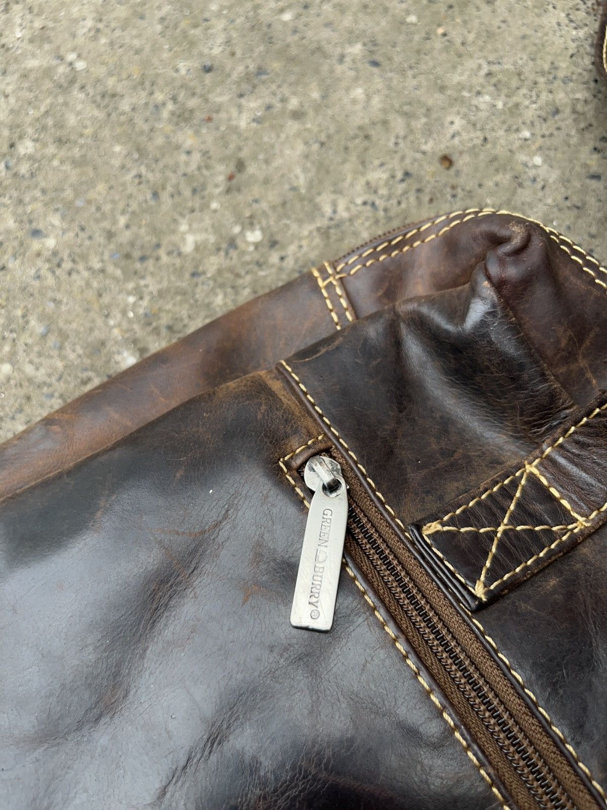 Genuine Leather × Vintage Vintage Green Burry Asymmetrical Faded Leather Pocket Bag Size ONE SIZE - 9 Thumbnail