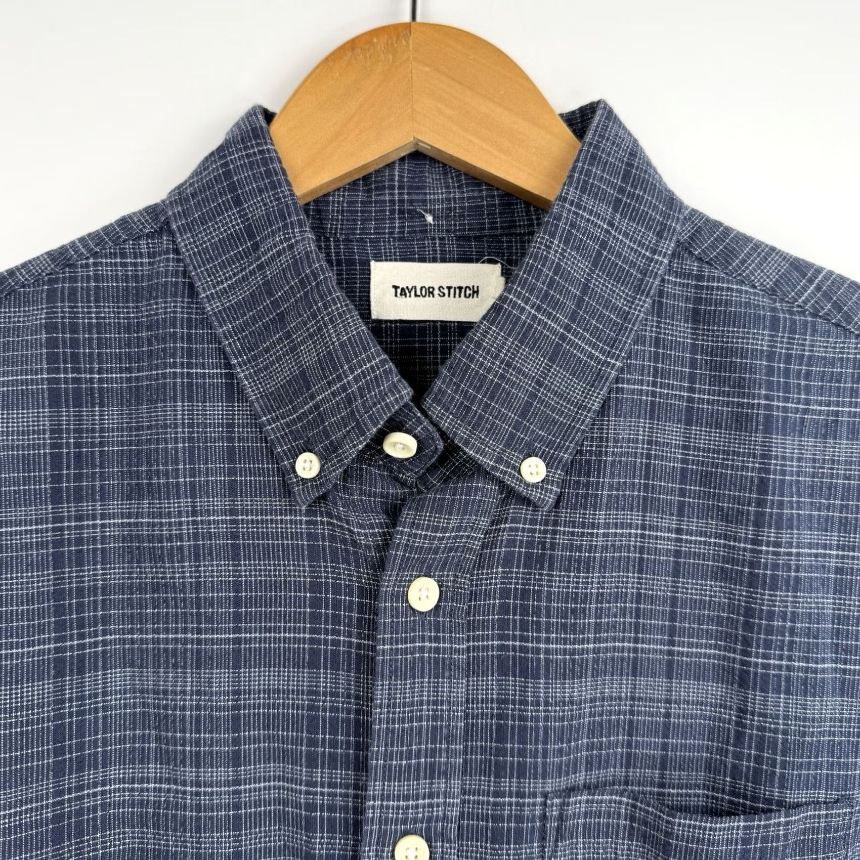 Taylor Stitch Taylor Stitch Shirt Mens 42 Organic Cotton Woven Long Sleeve Button Up Navy Size US XL / EU 56 / 4 - 2 Thumbnail