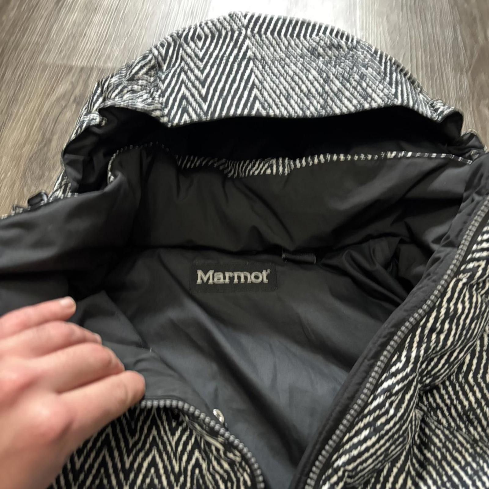 Marmot Vintage Marmot 700 Fill Puffer Jacket Black and White Size L / US 10 / IT 46 - 3 Thumbnail