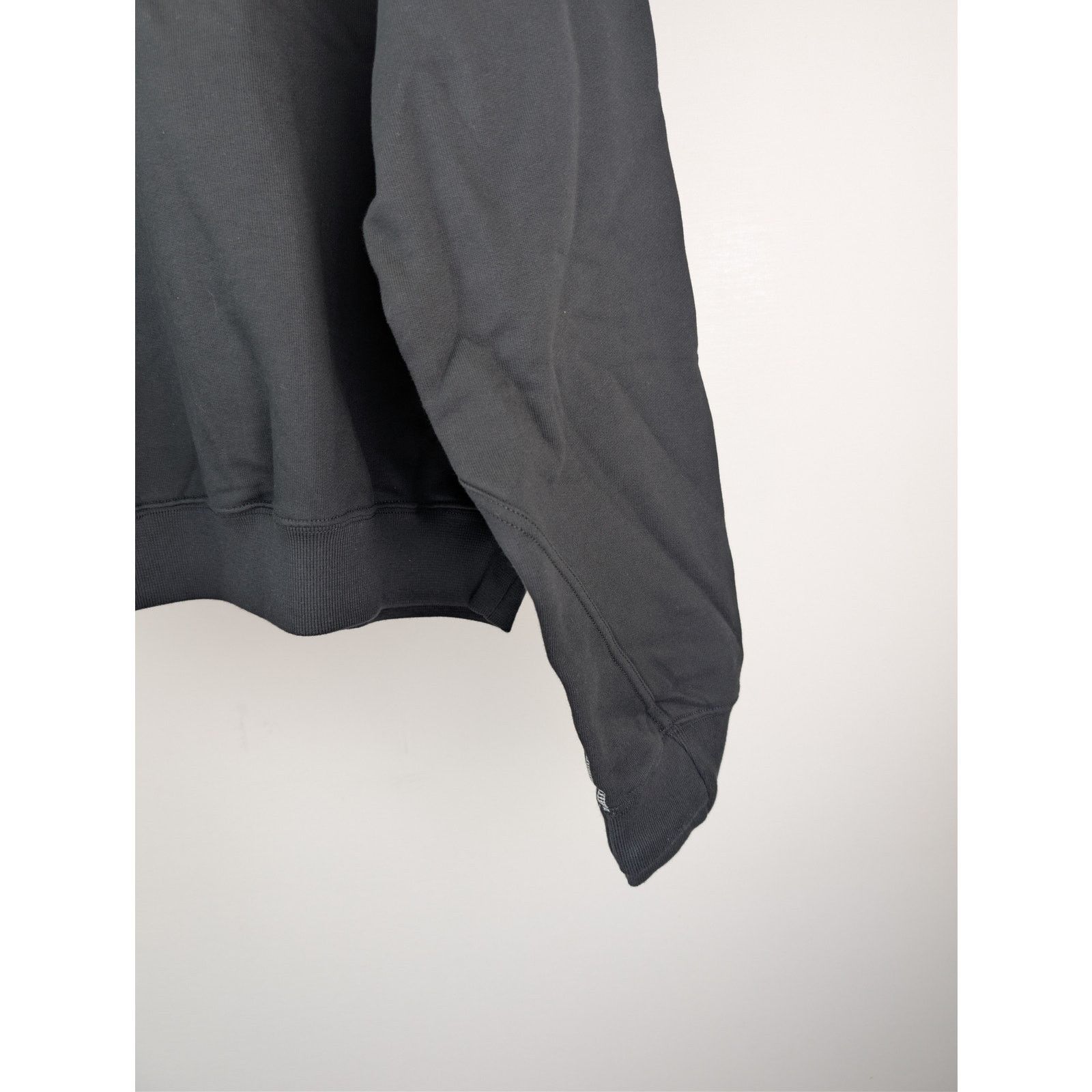 Adidas o1rshd1 Santa Monica Crewneck Sweatshirt in Black / White Size US XL / EU 56 / 4 - 7 Thumbnail