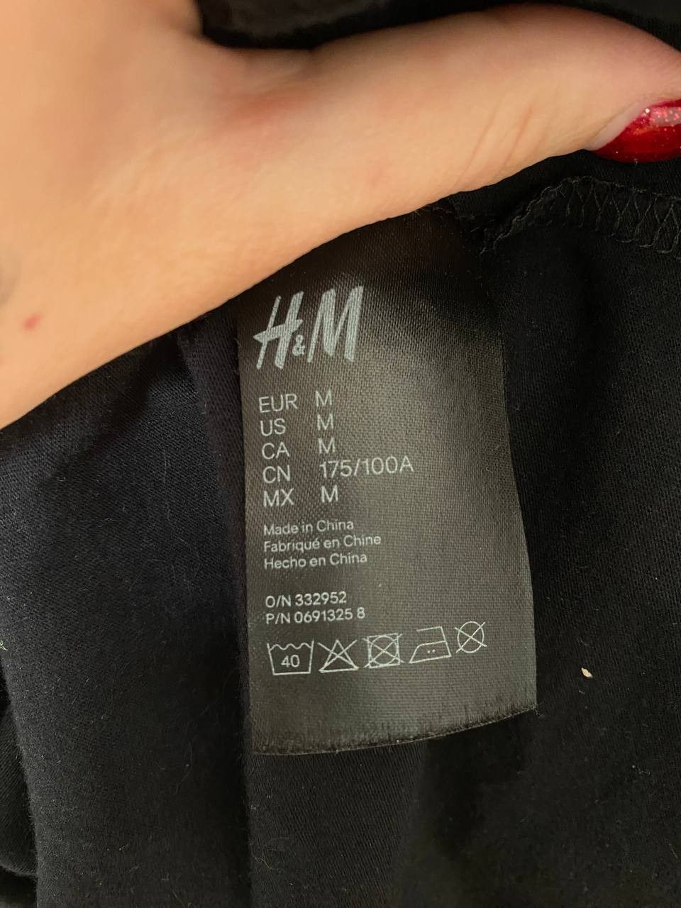 Moschino Moschino x H&M Tee t shirt Condom Adult Humor Tee Size US M / EU 48-50 / 2 - 5 Thumbnail