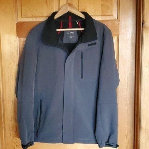 Calvin Klein Calvin Klein Water Resistant & Wind Protectant Zippered Pock Size US M / EU 48-50 / 2 - 1 Thumbnail