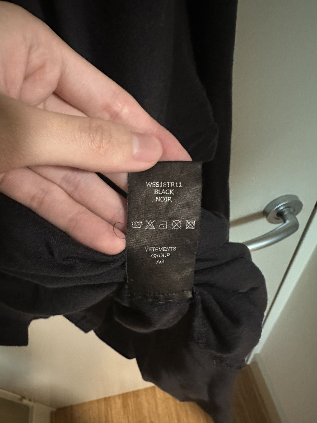 Vetements Vetements SS18 Pour Femme Matterhorn Hoodie Size US XL / EU 56 / 4 - 5 Thumbnail
