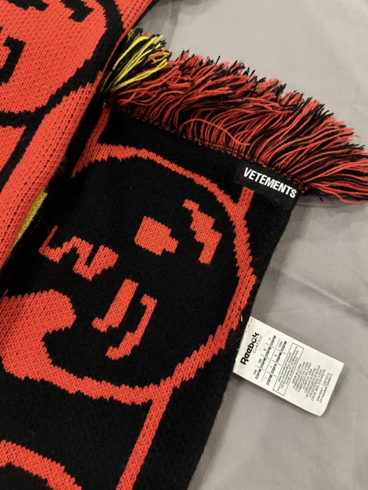 Vetements Vetements emoji patchwork scarf Size ONE SIZE - 2 Thumbnail