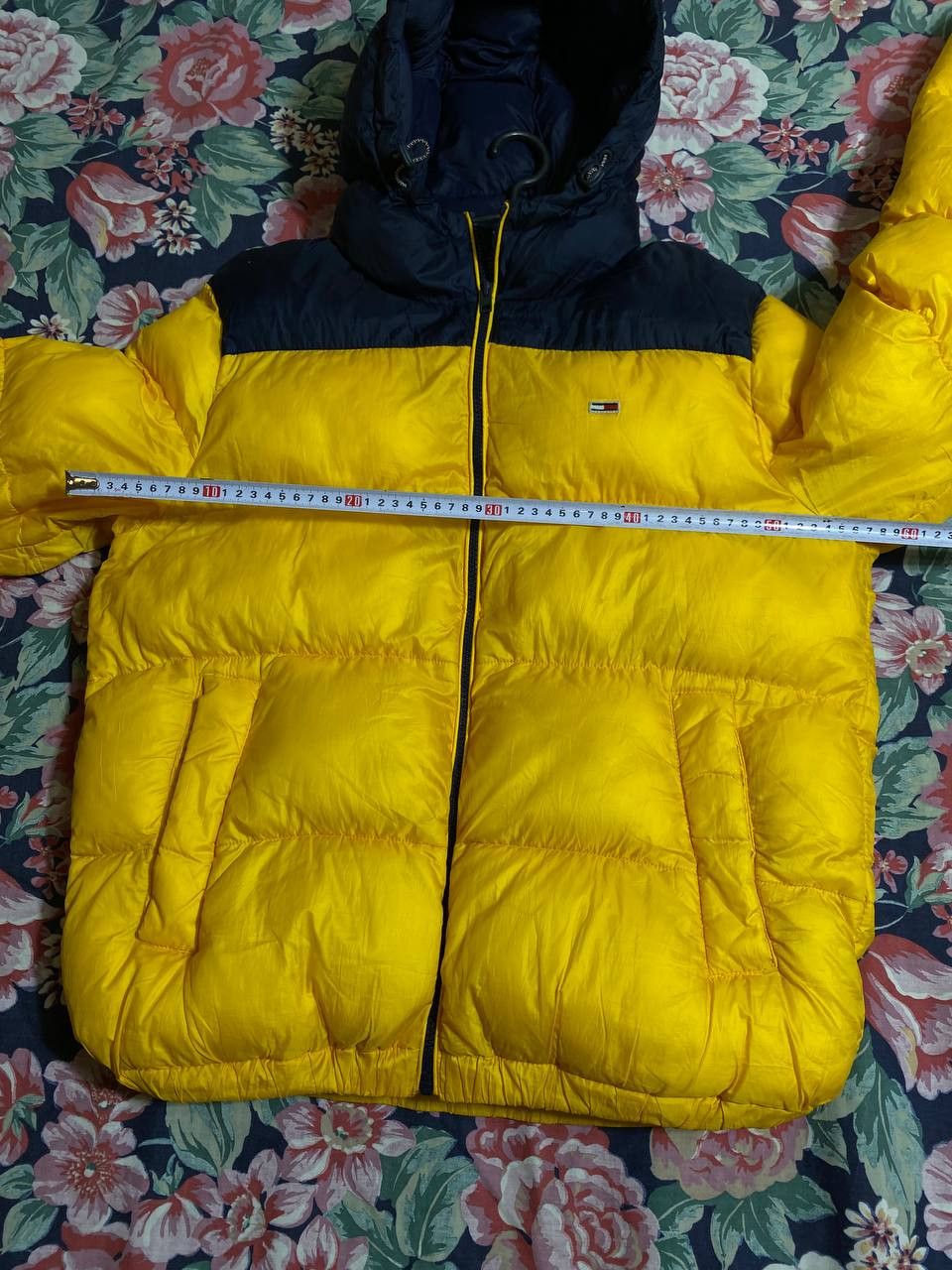 Tommy Jeans × Vintage Tommy Jeans Hilfiger 90's Puffer Jacket size M Size US M / EU 48-50 / 2 - 13 Thumbnail
