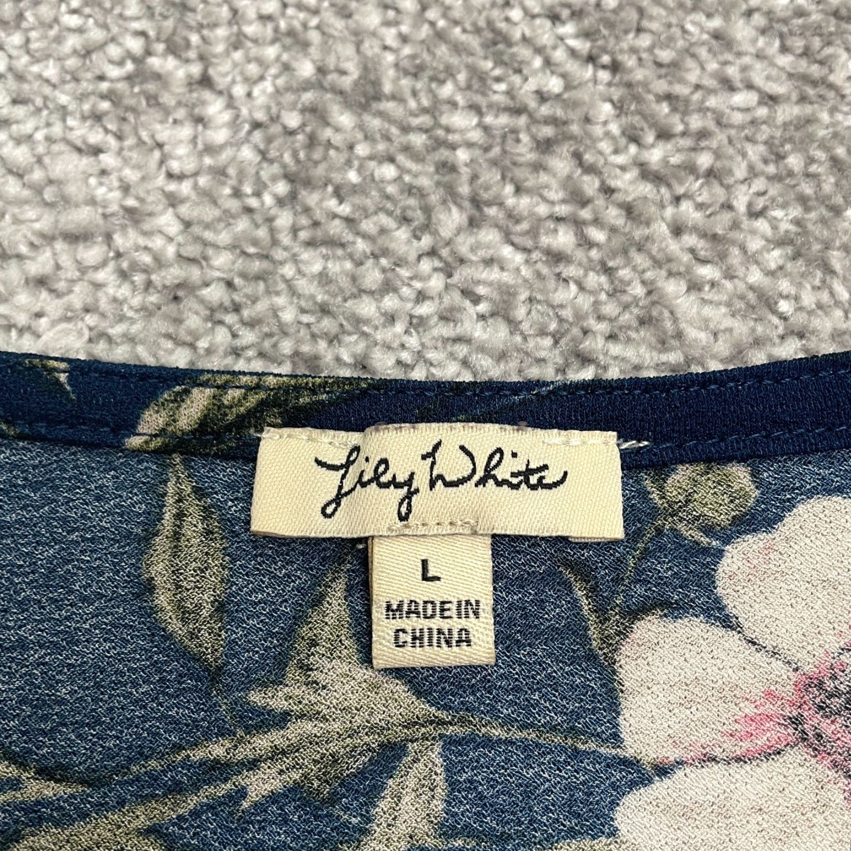 Vintage Lily White Cropped Top Womens Large Navy Blue Floral Short Sleeve Casual Blouse Size L / US 10 / IT 46 - 7 Thumbnail