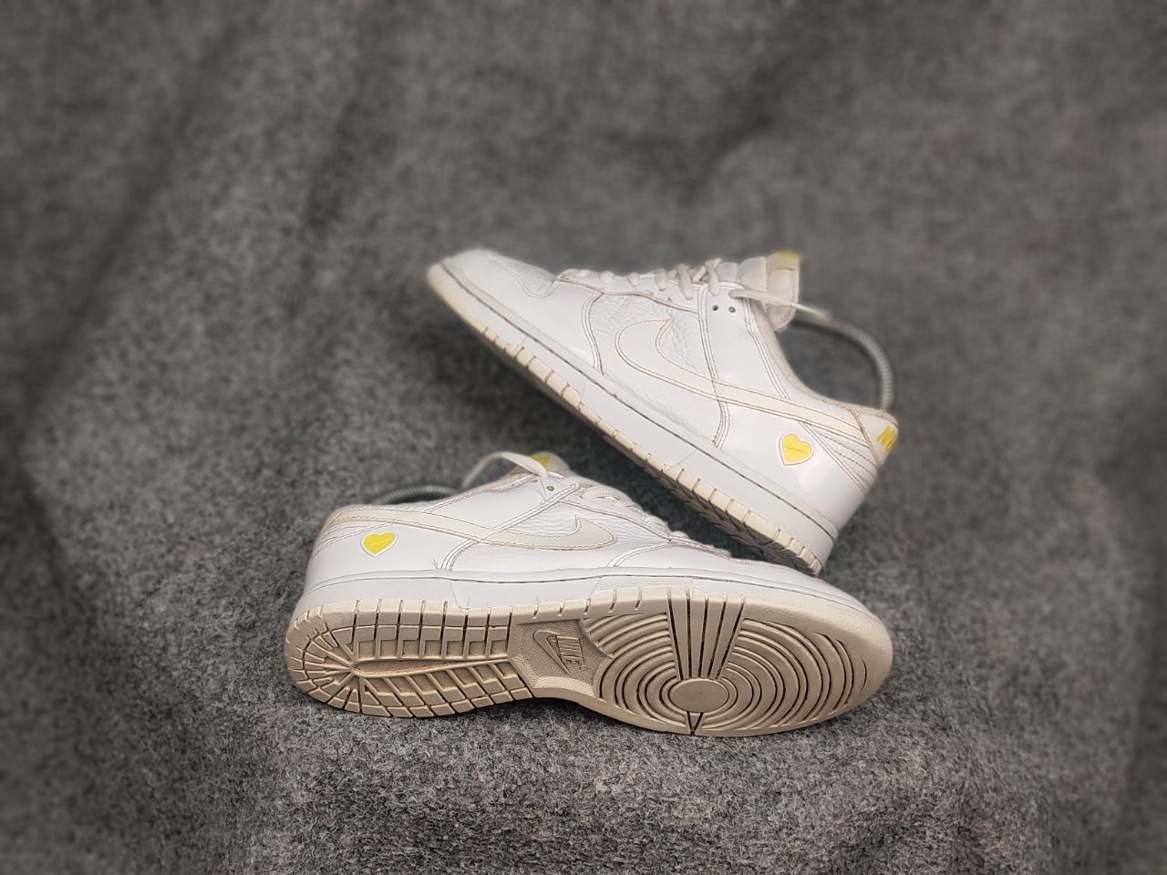 Nike Nike Dunk Low Valentines Yellow Heart Sneakers Vintage Shoes Size US 9 / IT 39 - 4 Thumbnail