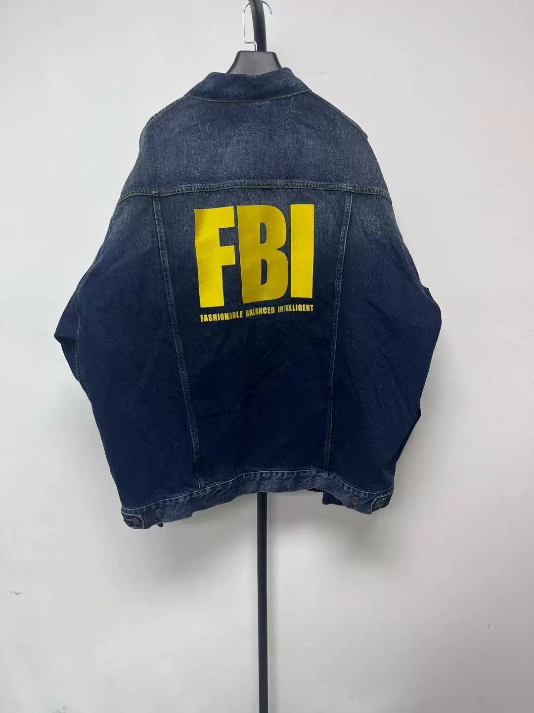 Balenciaga Balenciaga Logo Print Denim Jacket Blue. Size US L / EU 52-54 / 3 - 3 Thumbnail