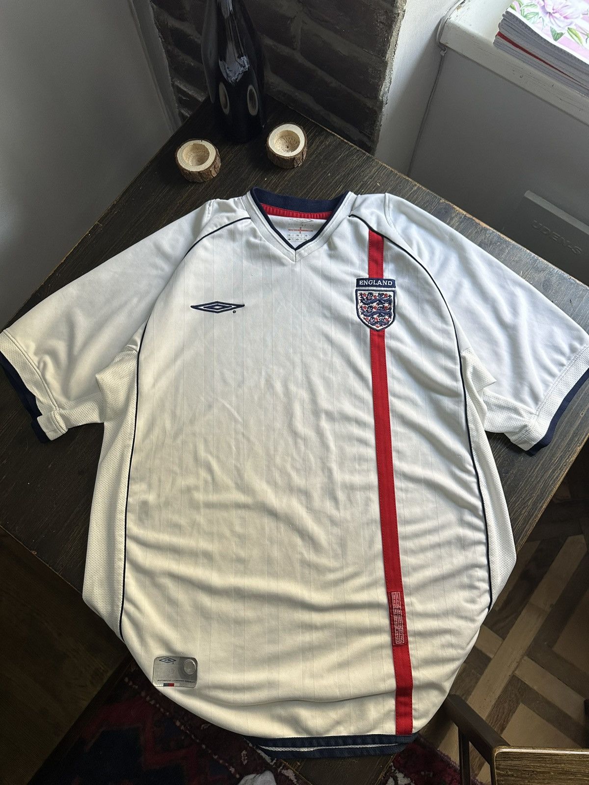 Umbro Umbro England Jersey Size XL Home Kit 2002/03 Vintage White Size US L / EU 52-54 / 3 - 1 Thumbnail