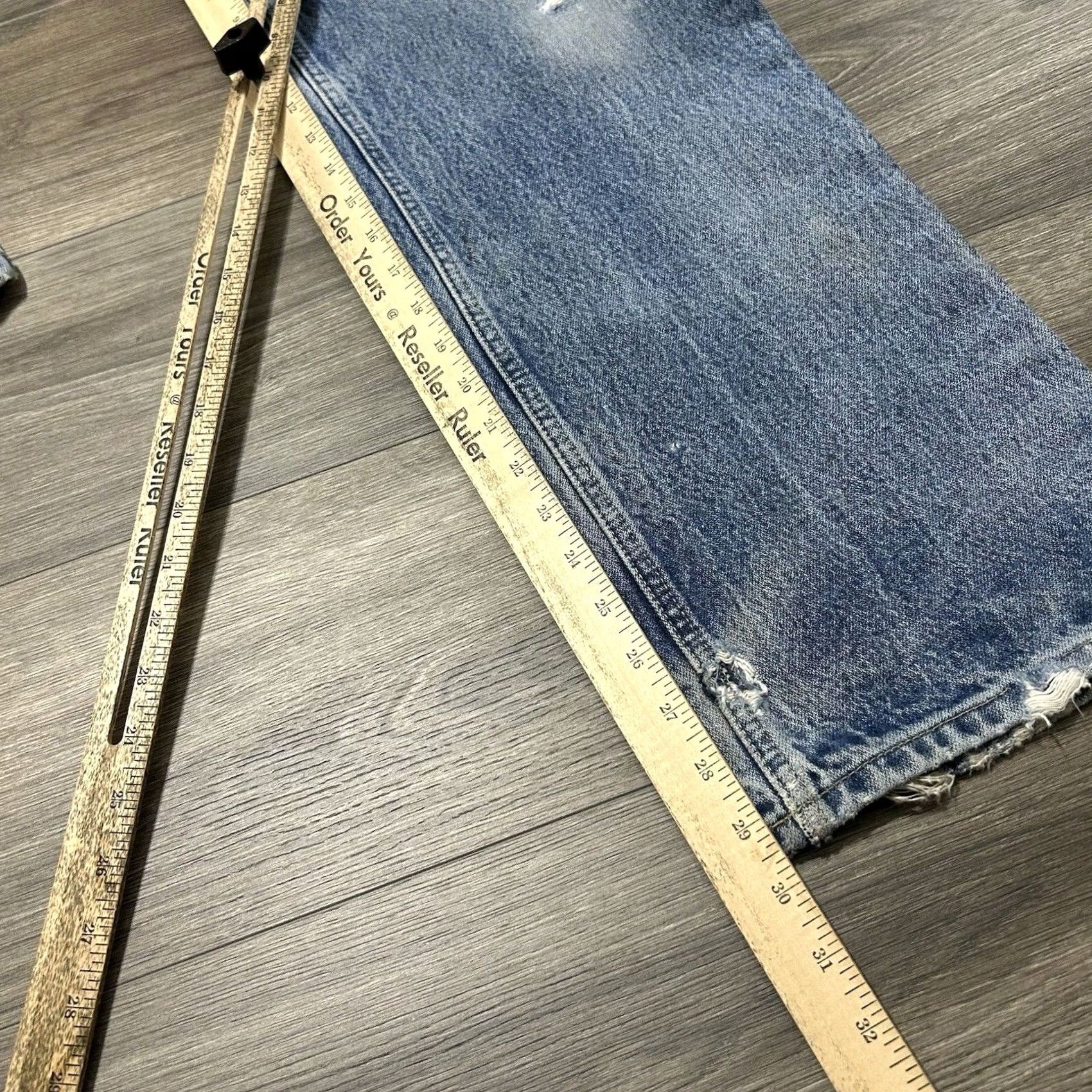 Carhartt Carhartt Jeans Mens 34x30 Distressed Raw Wash Wide Leg Logo 90s USA Denim Casual American Jeans Mens Size US 34 / EU 50 - 4 Thumbnail