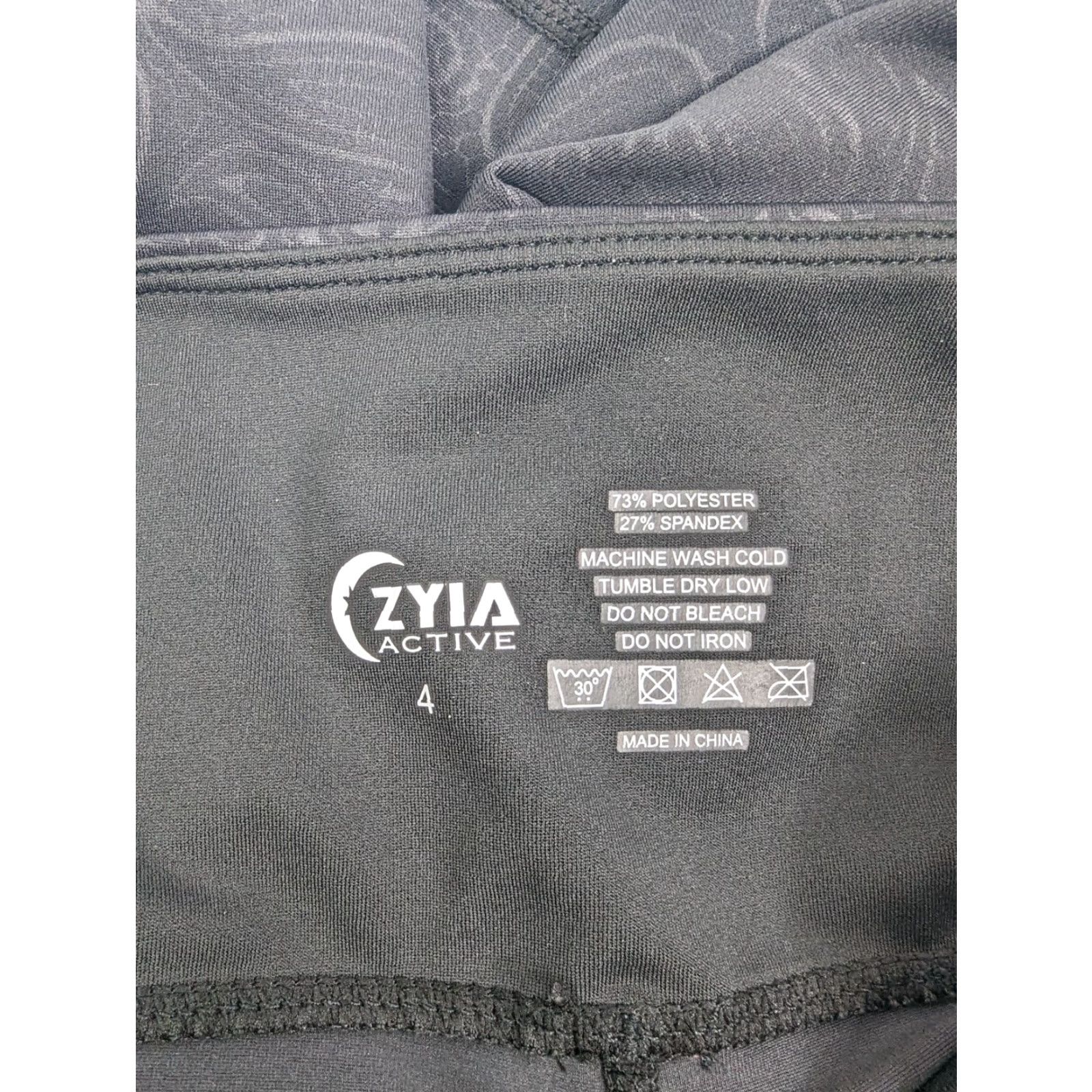 Vintage Zyia Active Leggings Capri Black Size 4 Womens Compression Pants Paisley Activewear Yoga Breathable High Waist Easy Care Size 27" / US 4 / IT 40 - 6 Thumbnail