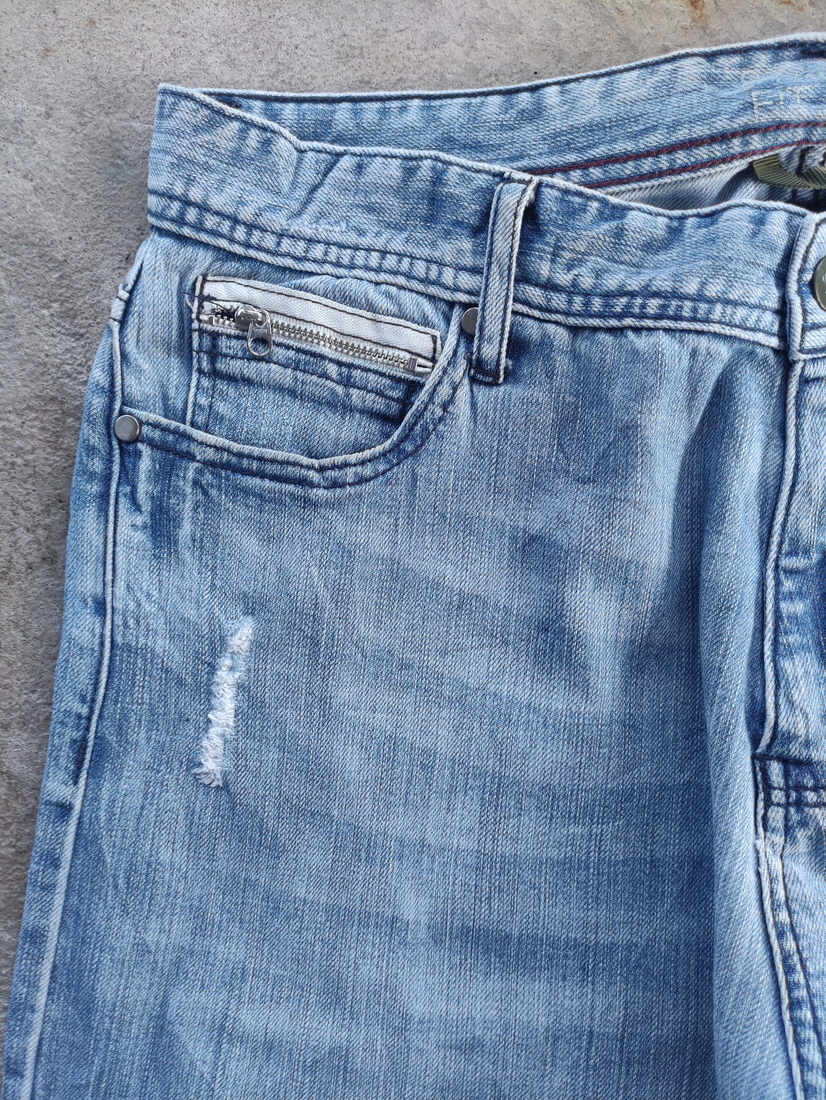 Japanese Brand Vintage Japanese Jean Distressed Faded Denim Pants Size US 34 / EU 50 - 5 Thumbnail