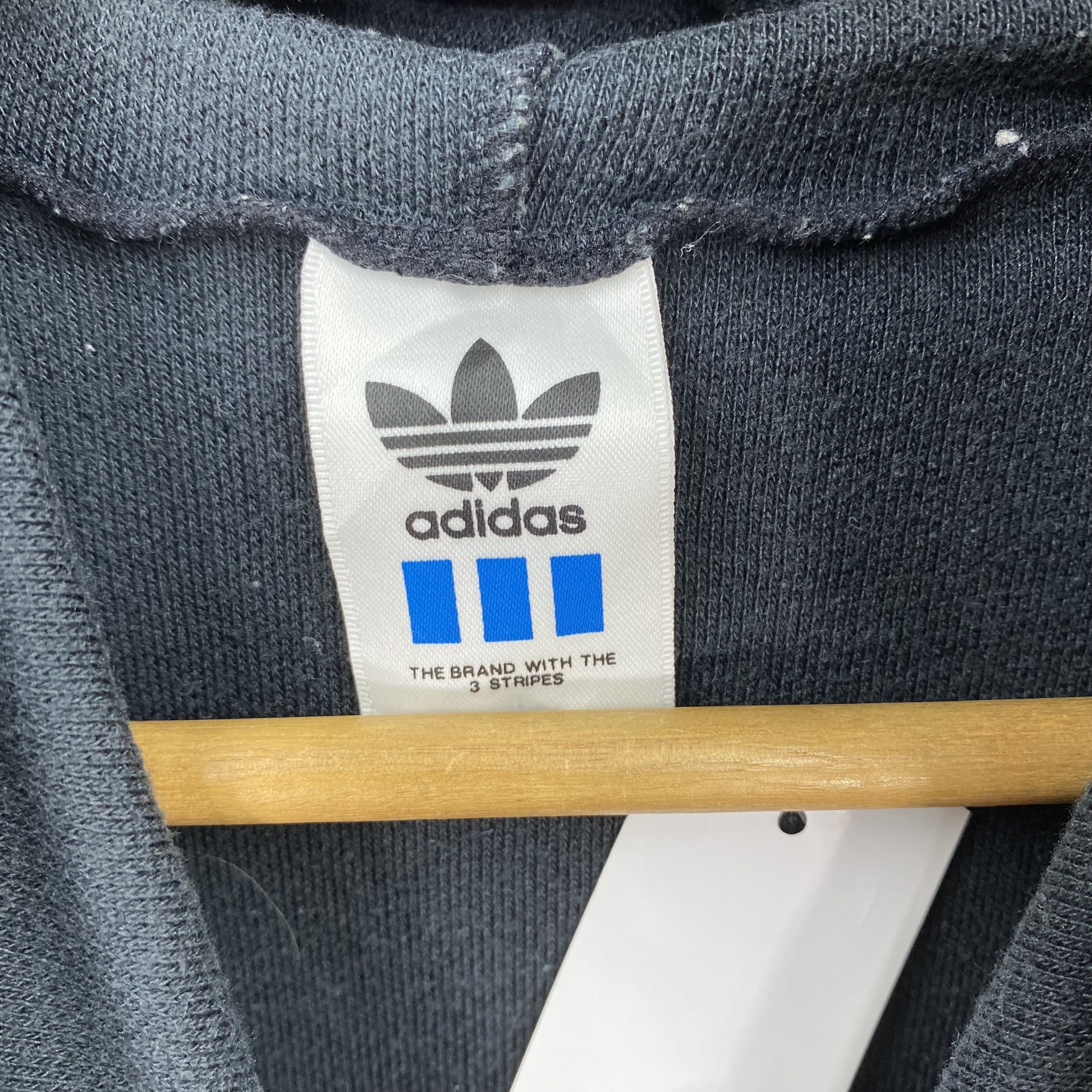 Adidas Vintage 90s Adidas Short Sleeve Hoodie Pullover Sweatshirt Size US L / EU 52-54 / 3 - 5 Thumbnail
