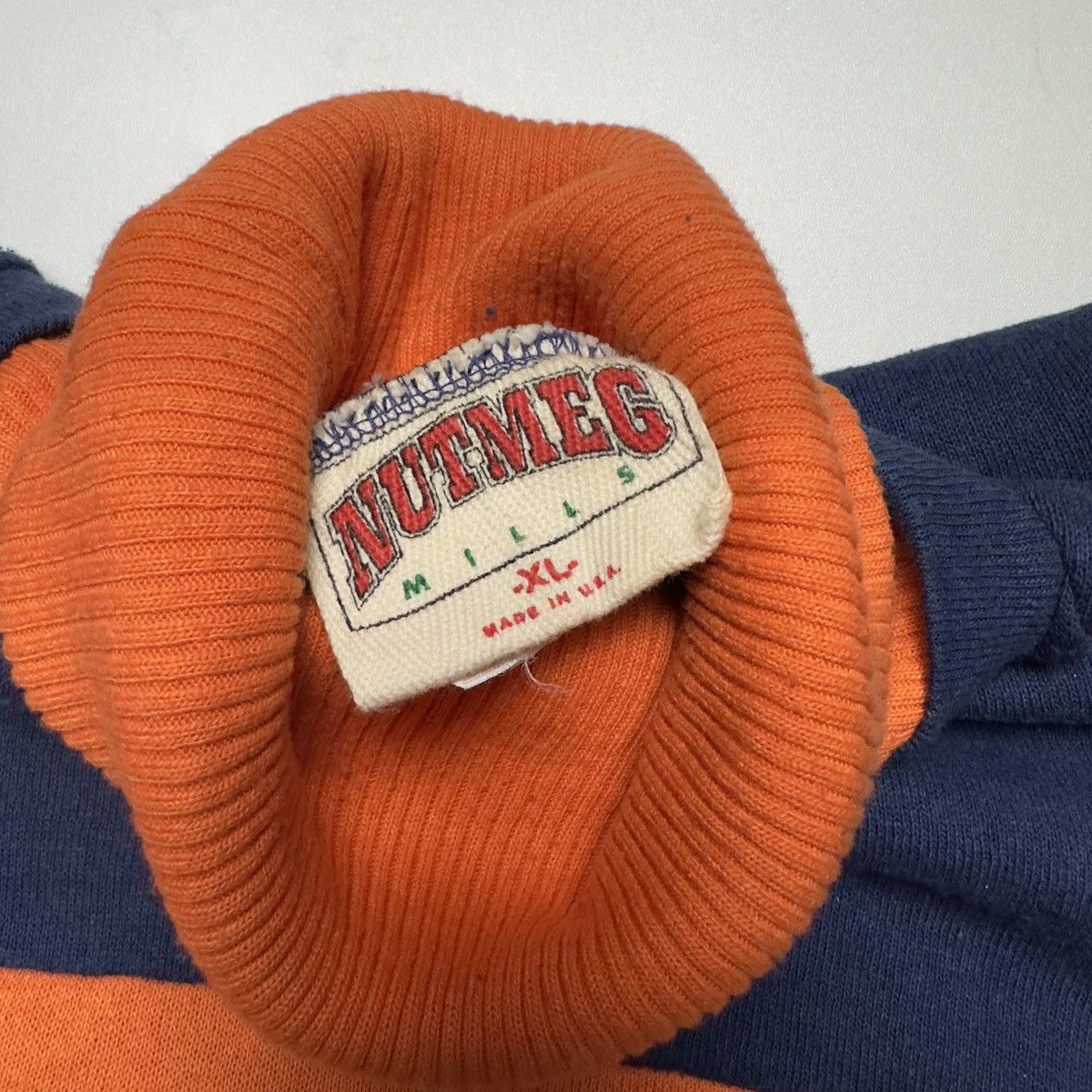 Vintage Vintage Turtleneck Illinois 90's Sweatshirt Size US XL / EU 56 / 4 - 4 Thumbnail