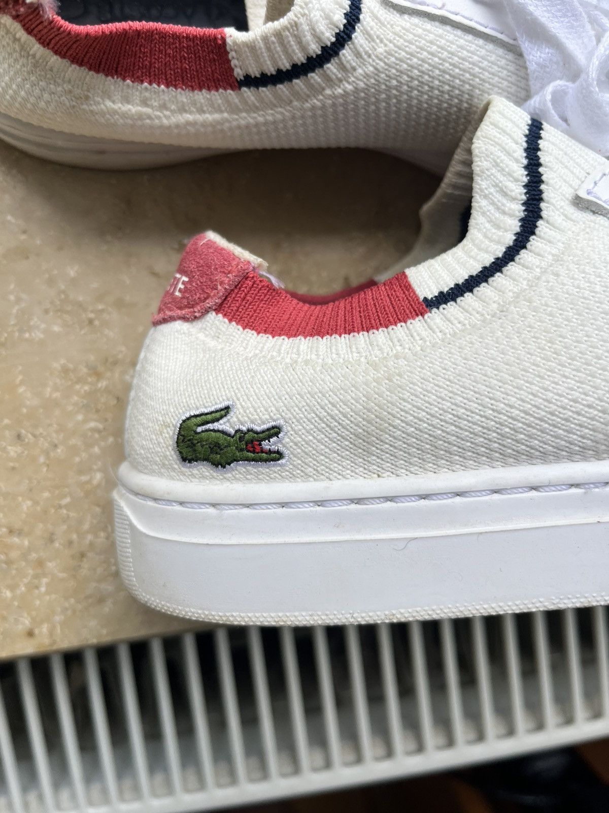 Lacoste Lacoste Women’s La Piquee 120 1 CFA Sneakers, White/Red/Navy Size US 6 / IT 36 - 4 Thumbnail