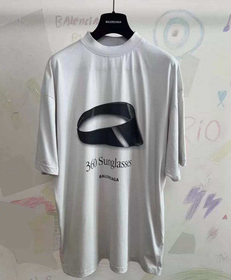 Balenciaga Balenciaga 360 Sunglasses printed short sleeve T-shirt, wh Size US M / EU 48-50 / 2 - 1 Thumbnail